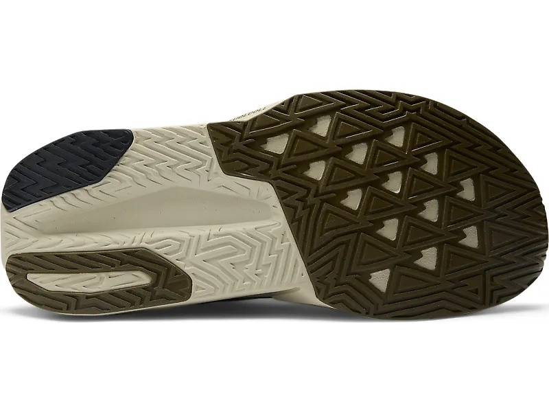 New Balance FuelCell Rebel v5 - 6