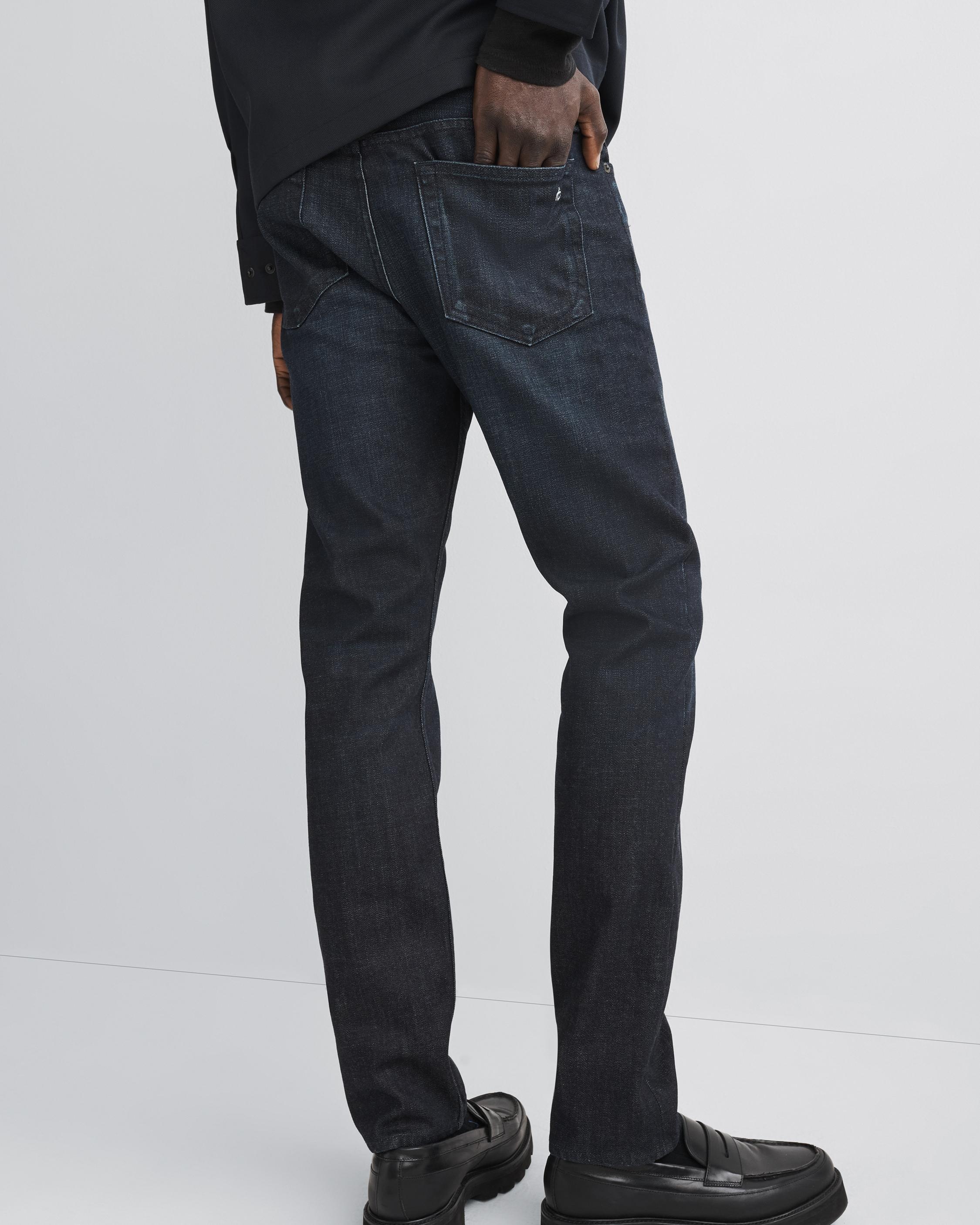 Fit 2 - Astor
Slim Authentic Stretch Jean - 6