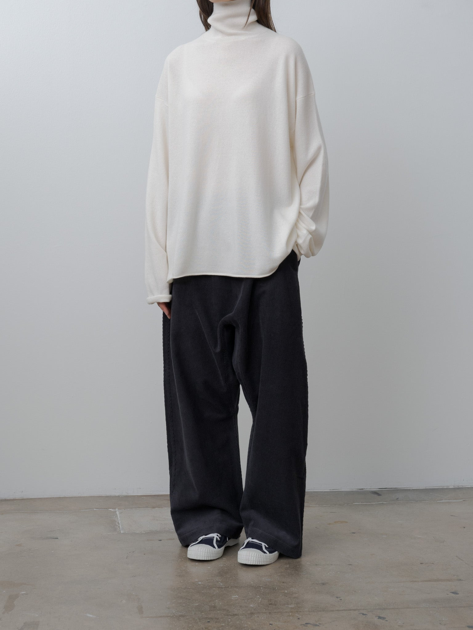Marchi 1-Ply Cashmere Sweater - Ivory - 3