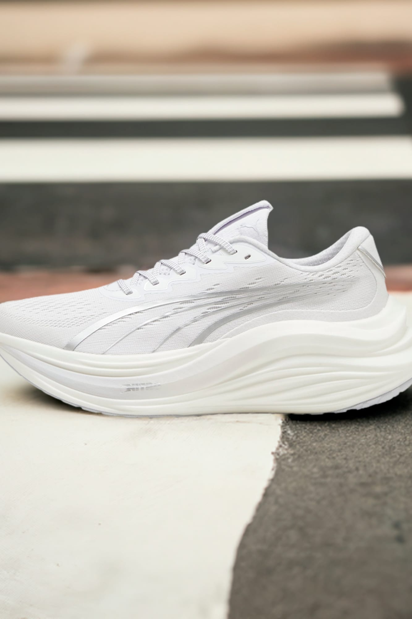 【Puma】 正規品★ (W) Magmax Nitro White Silver PUMA MagMax NITRO™ Men's Running Shoes | REVERSIBLE