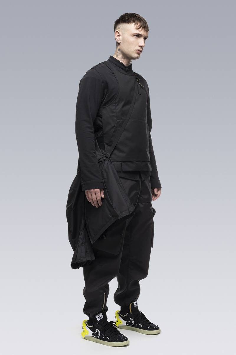 J68-WS 2L Gore-Tex Infinium™ Windstopper® Rider Jacket Black 22