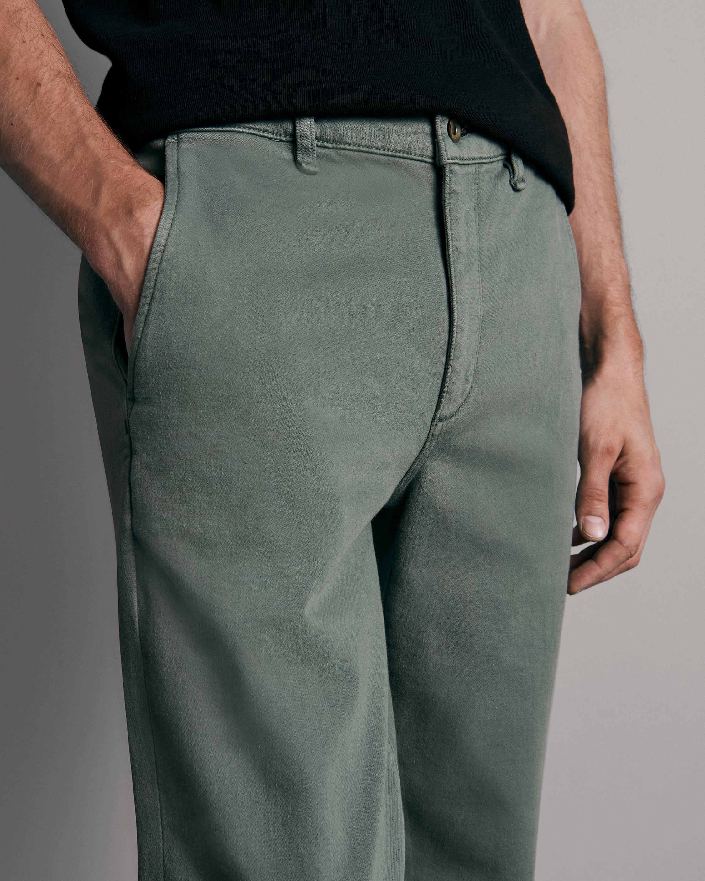 Fit 2 Action Loopback Chino
Slim Fit Pant - 6