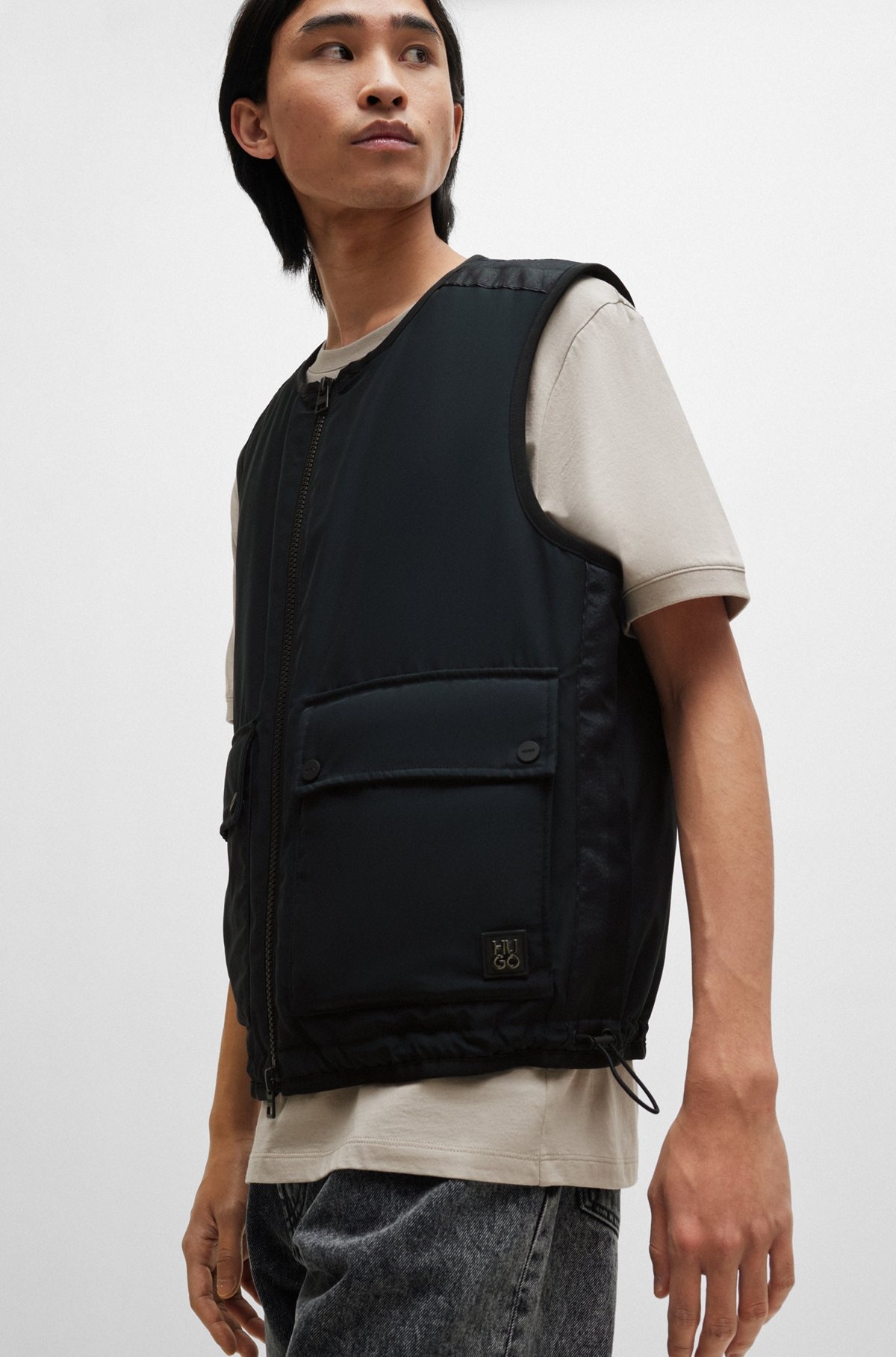 WATER-REPELLENT ZIP-UP GILET WITH STACKED-LOGO BADGE - 6