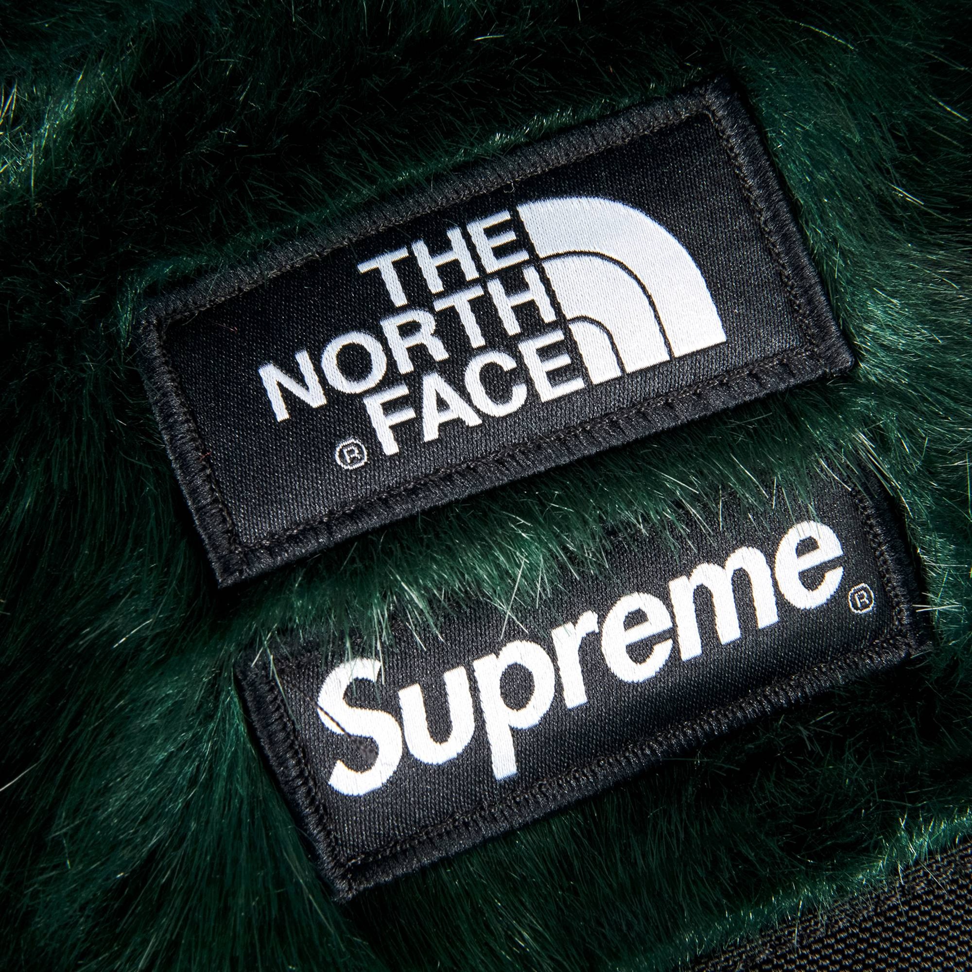 Supreme x The North Face Faux Fur Backpack 'Green' - 3