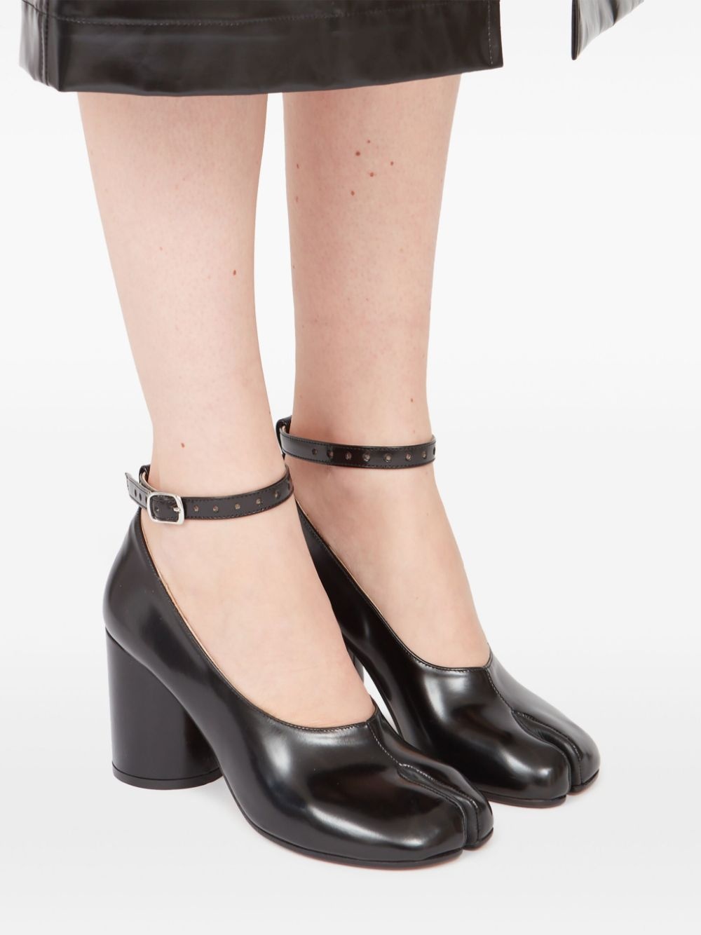 patent finish Tabi pumps - 6