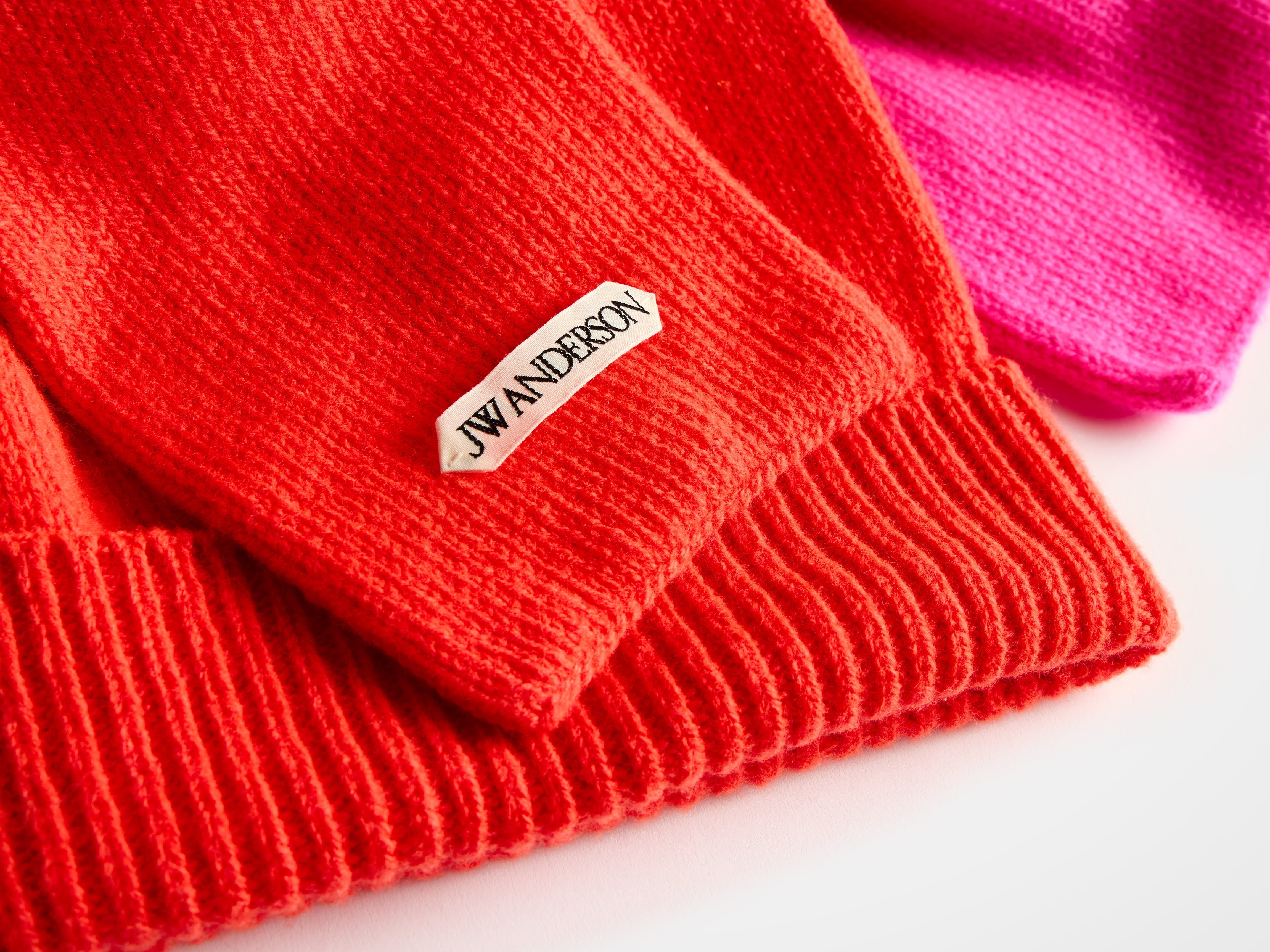 KNOTTED BEANIE HAT IN NEON ORANGE - 5