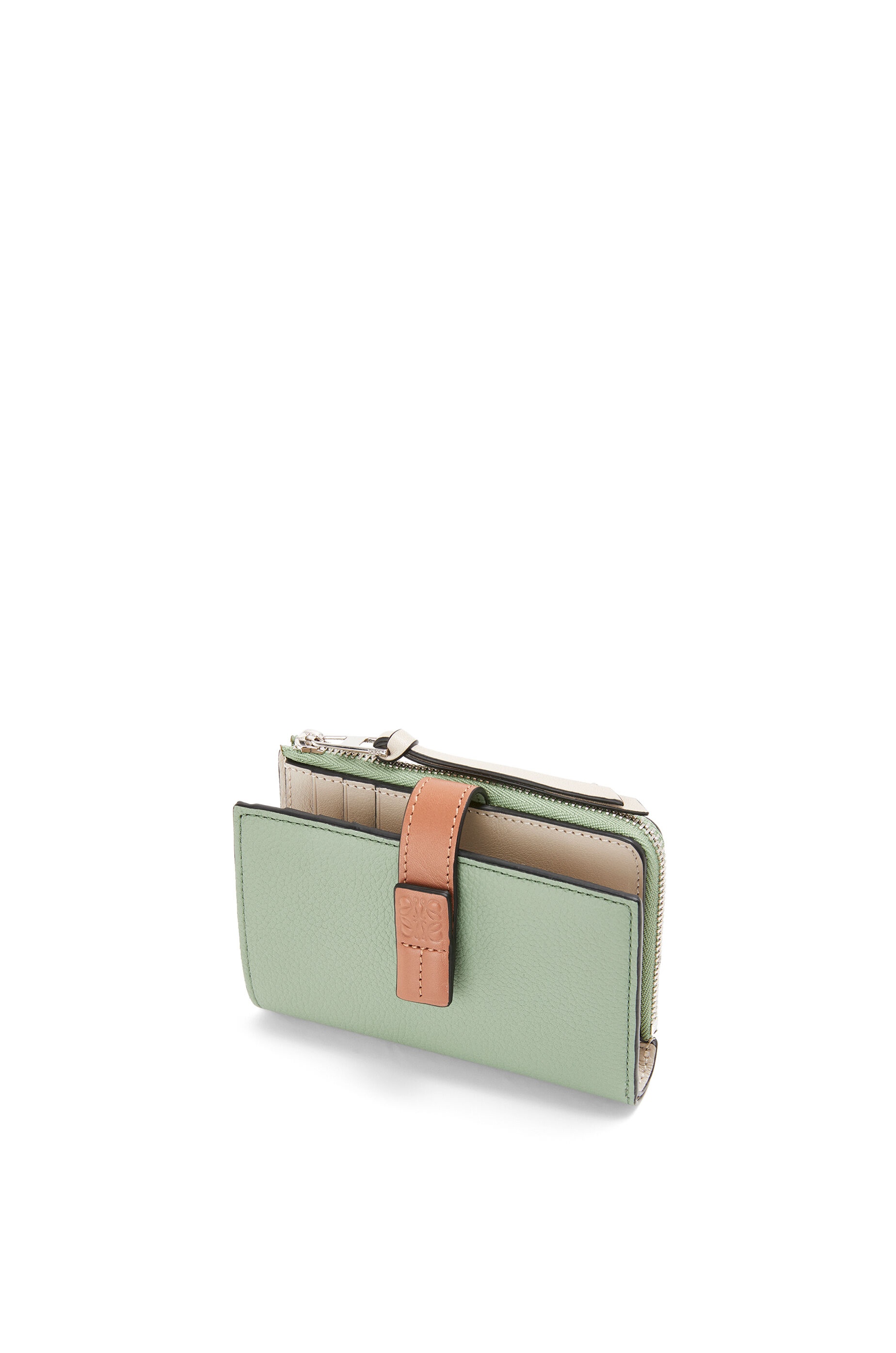 Slim zip bifold wallet in soft grained calfskin - 4