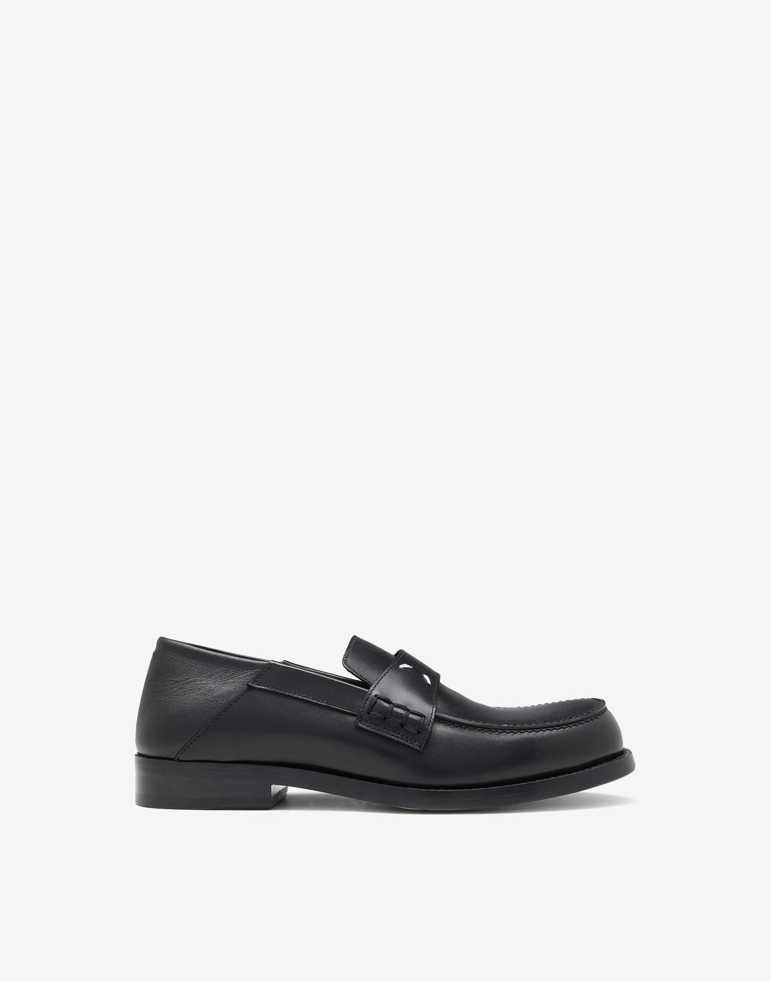 MAISON MARGIELA | CAMDEN LOAFERS BLACK スリッポン Maison Margiela Camden Leather Loafers | Black | FARFETCH