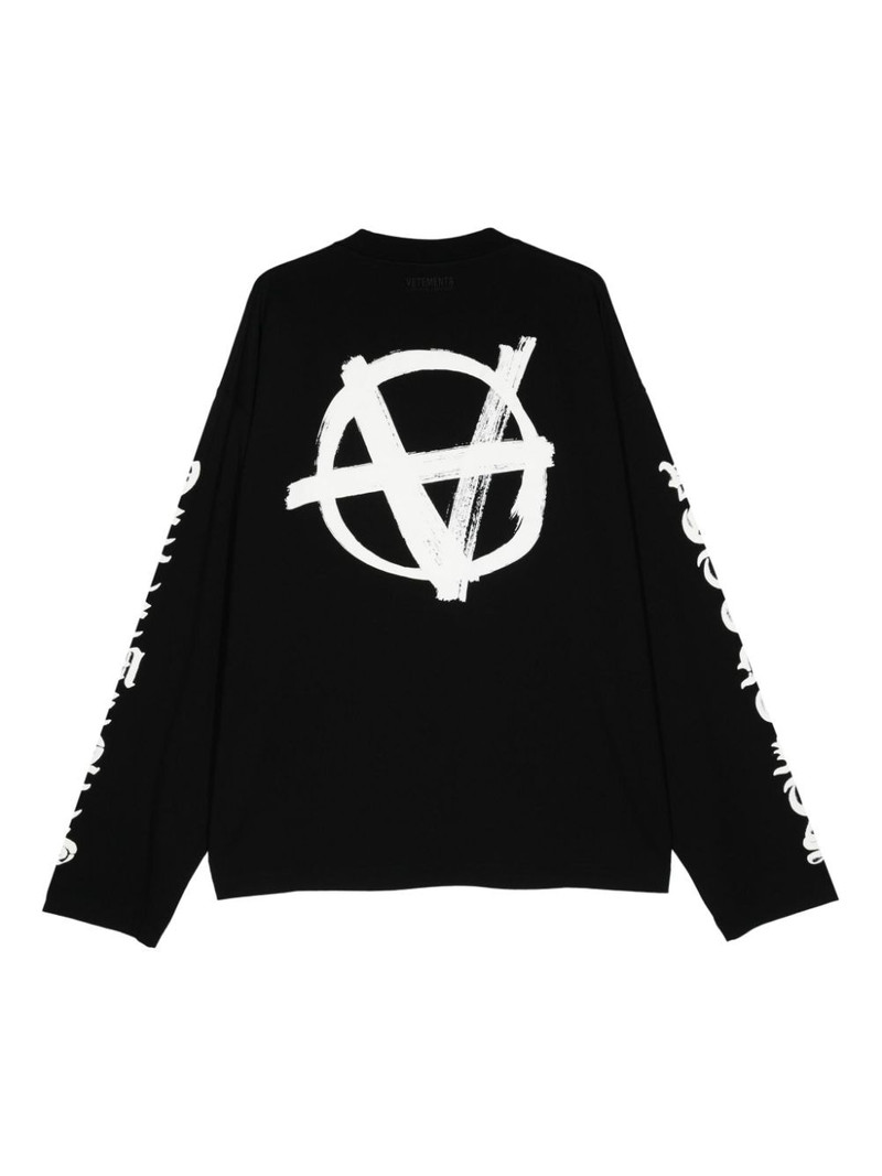 VETEMENTS logo-print T-shirt outlook