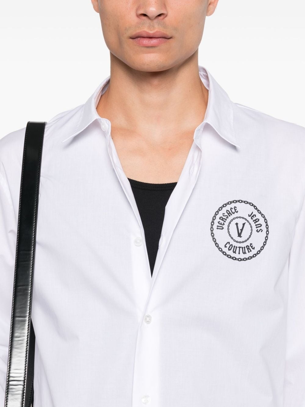 chain V-Emblem shirt - 5