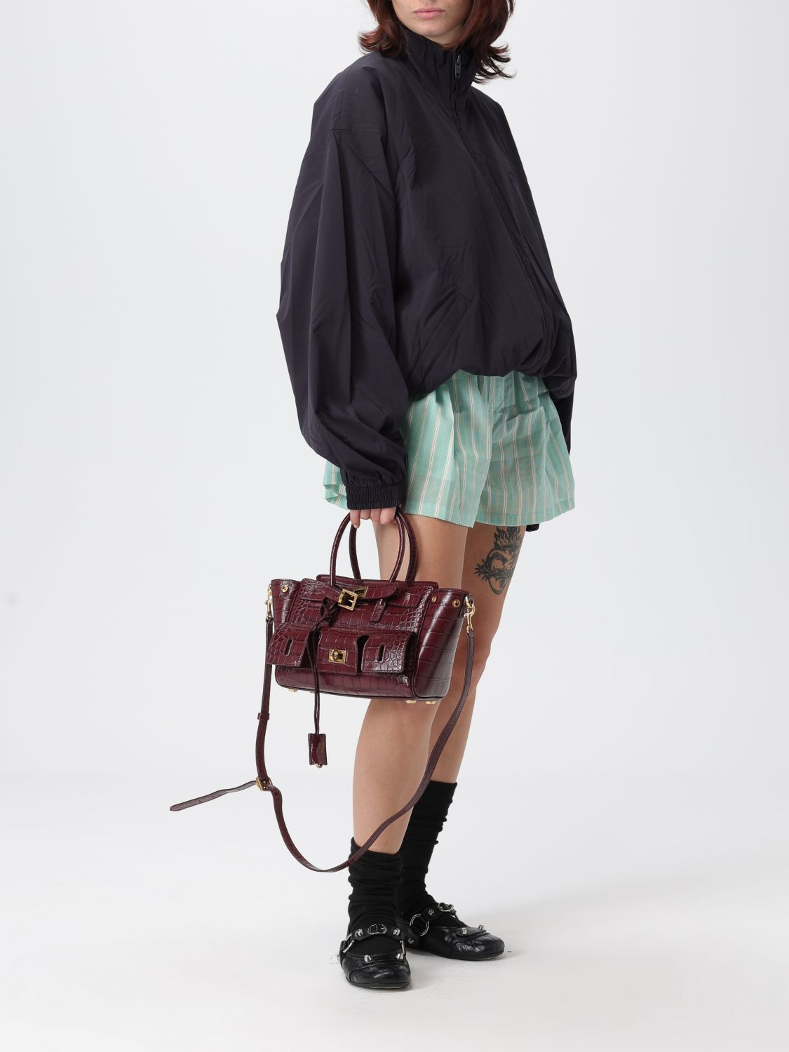 Short woman Balenciaga - 2