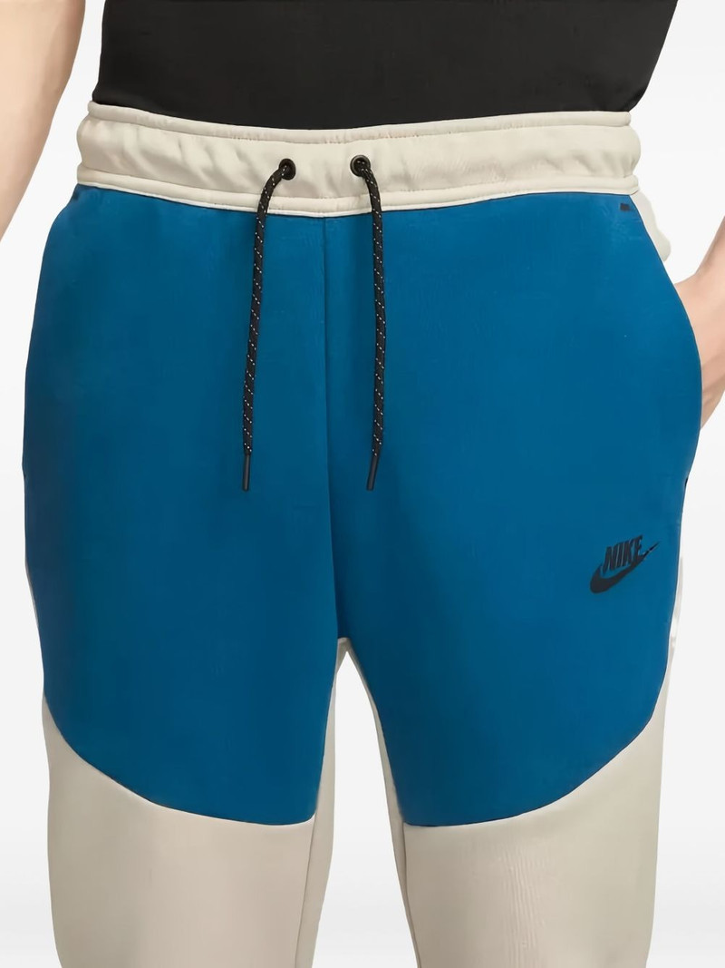 Tech Fleece joggers 5