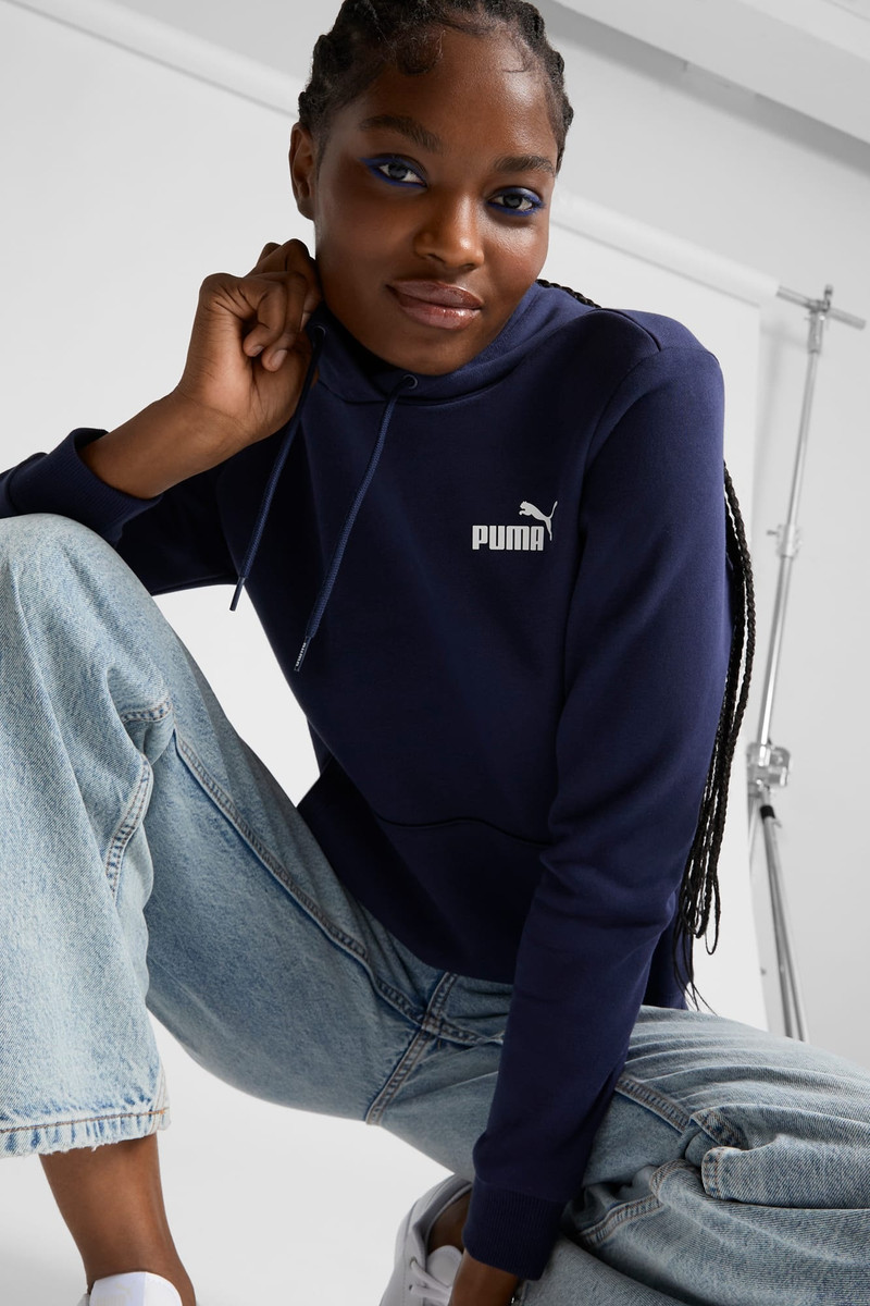 PUMA ESS Small Logo Women's Hoodie outlook