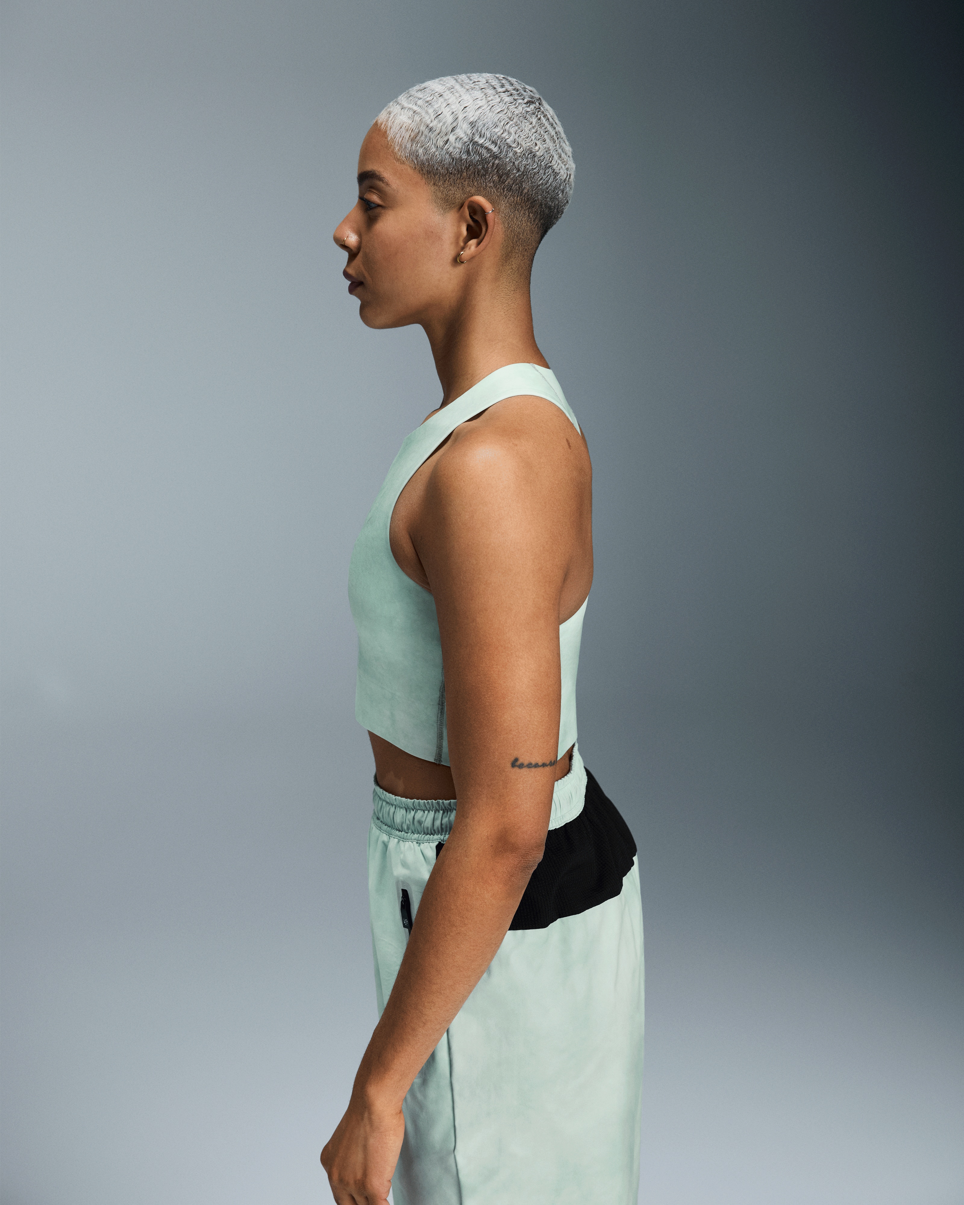 Performance Top LOEWE - 4