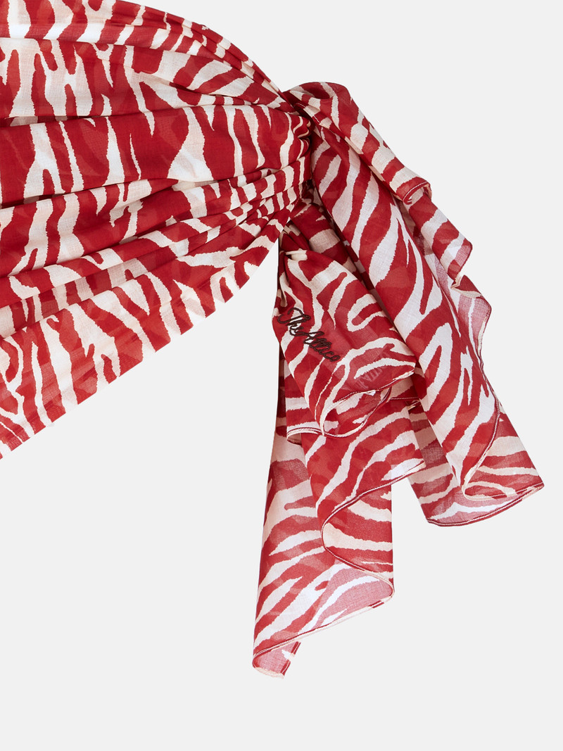 RED AND MILK PAREO 4