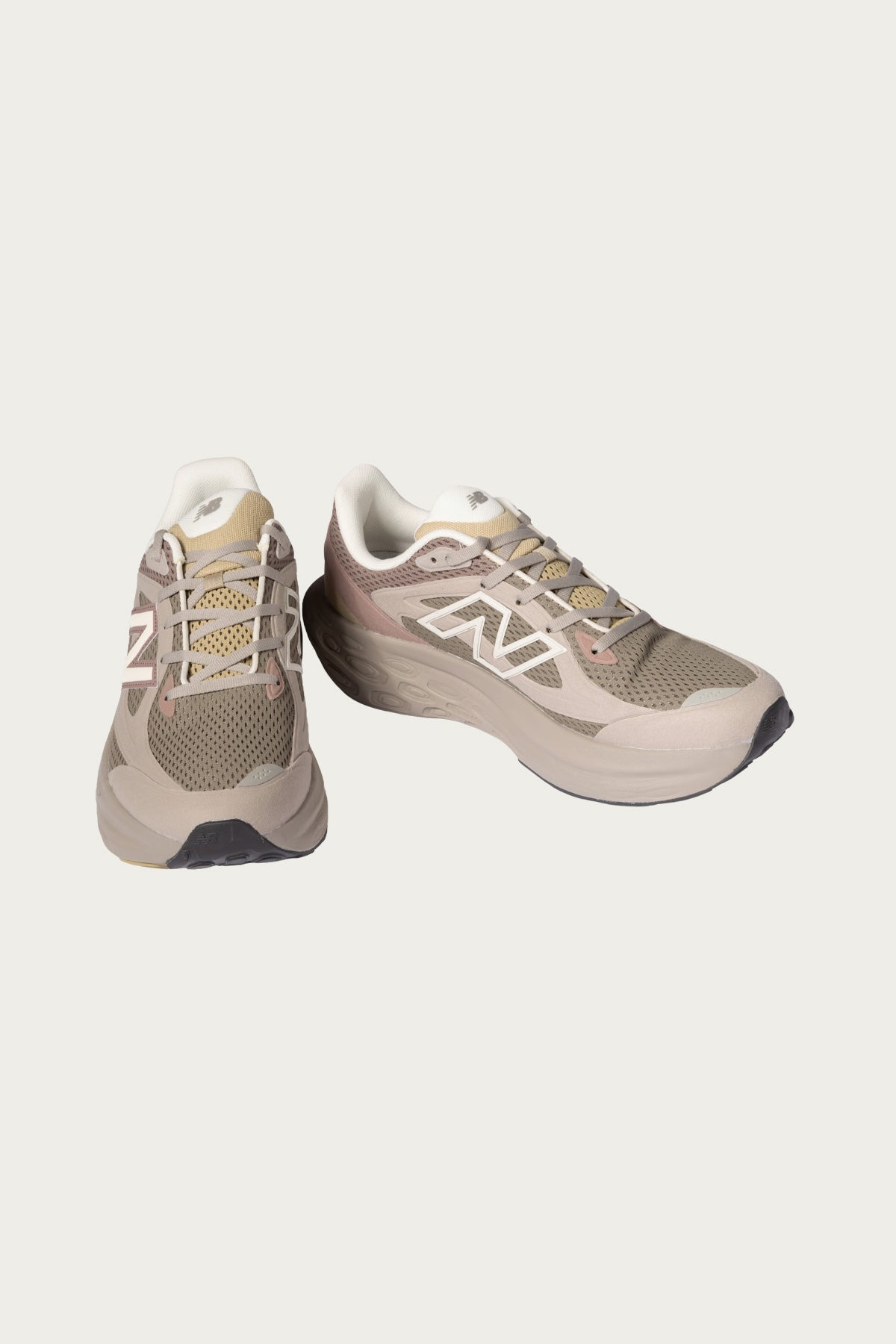 FF Trainer - Arid Stone/Earth Shadow - 2
