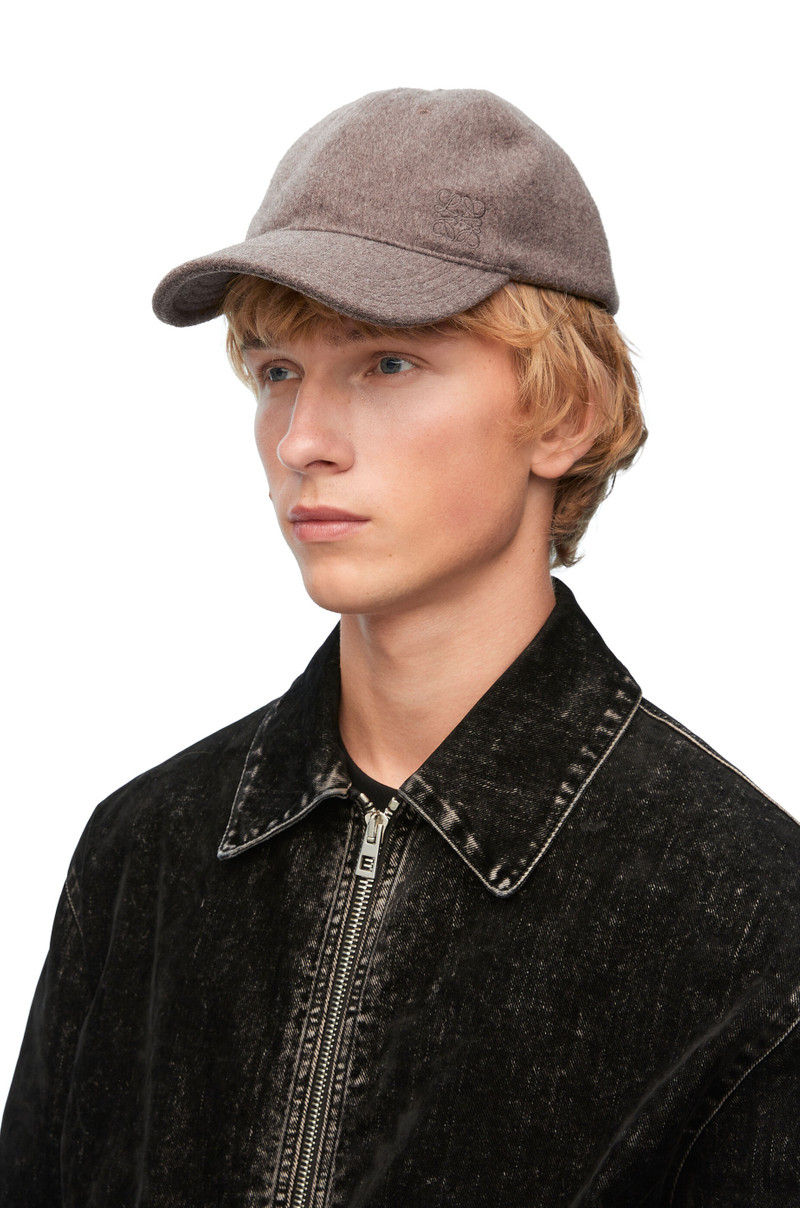 Loewe Cap in wool outlook