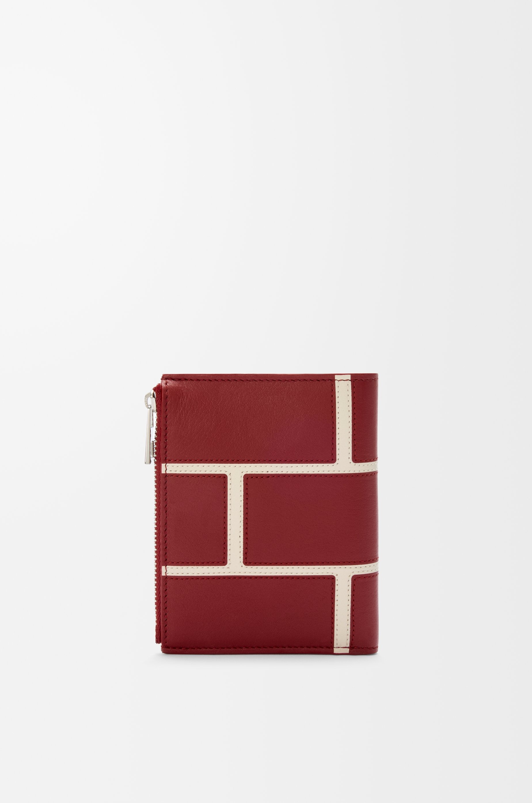 Slim compact wallet in classic calfskin - 4