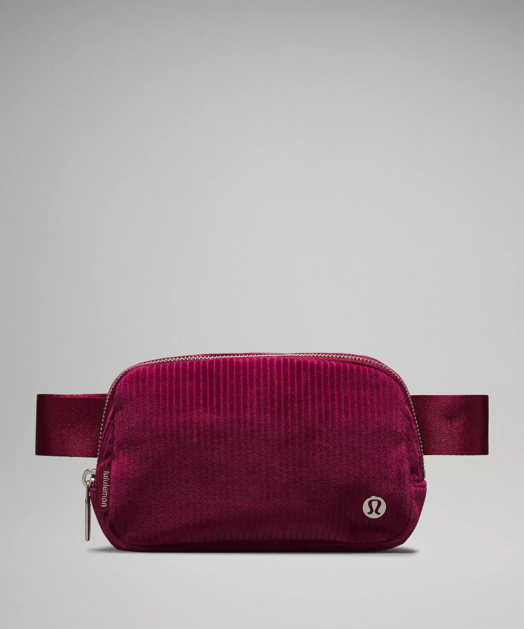 Lululemon Everywhere Belt Bag Red 1L 2024