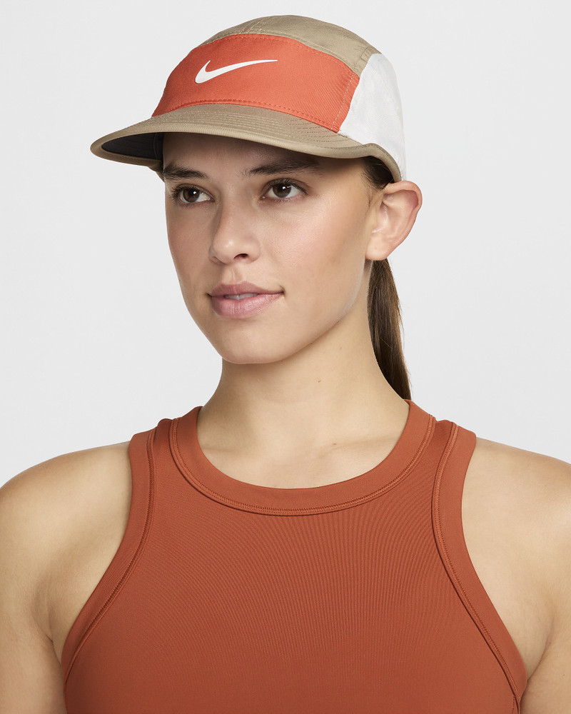 Nike Dri-FIT Fly Unstructured Swoosh Cap 1