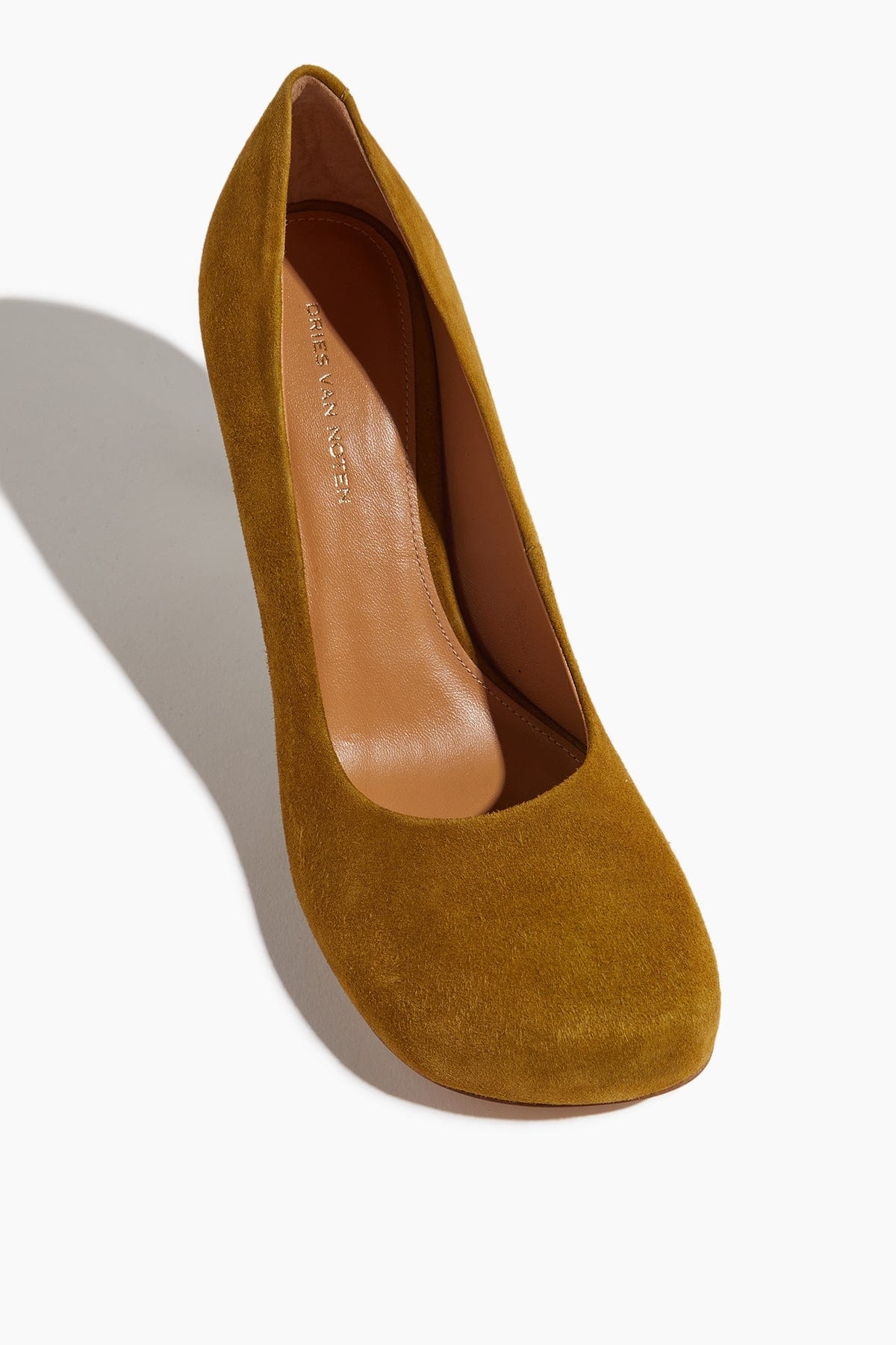 Suede Pump in Mustard - 4