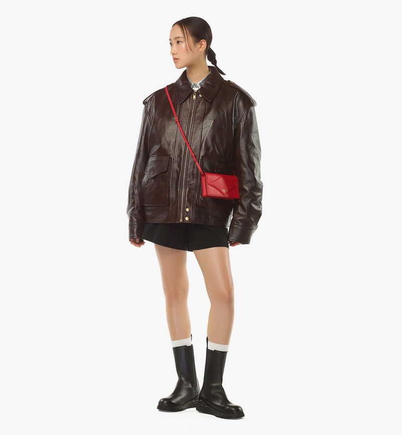 MCM Diamond Chain Wallet in Calf Leather outlook