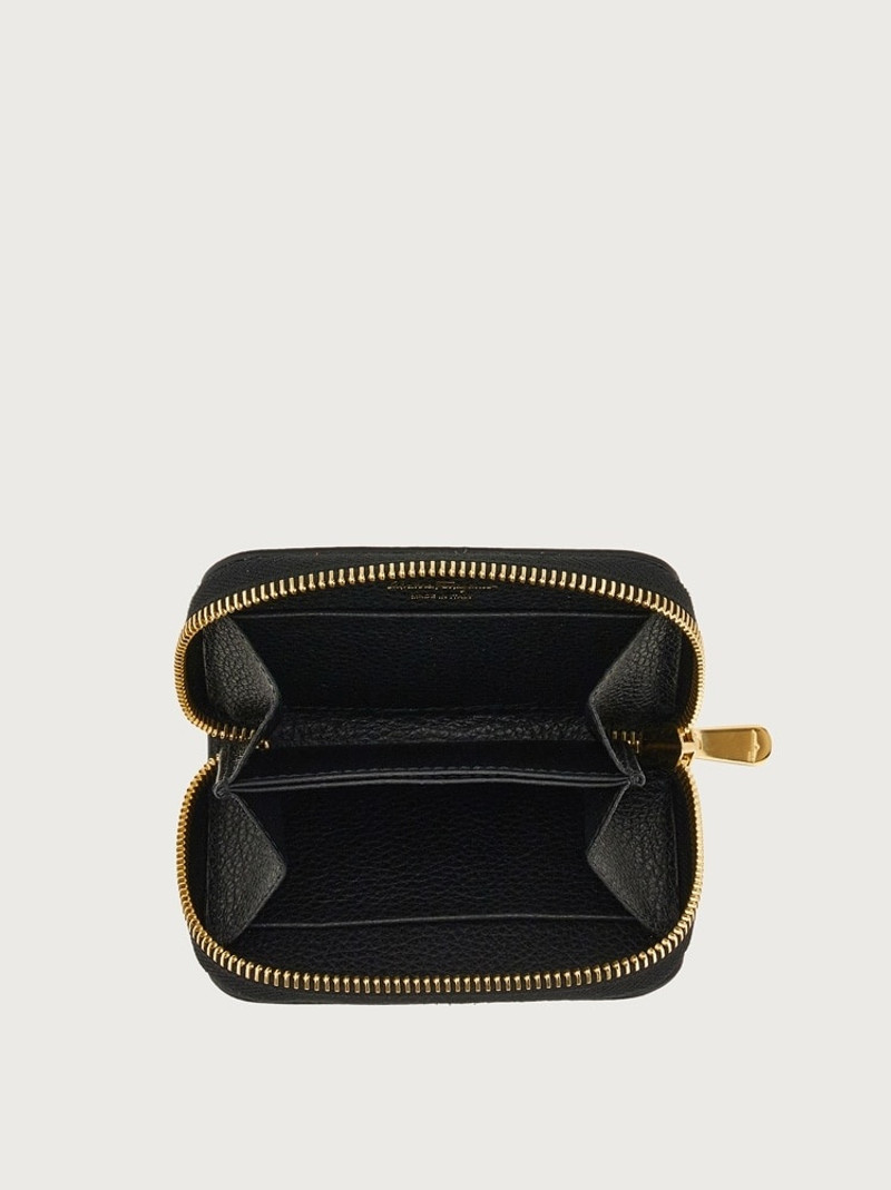 FERRAGAMO GANCINI CREDIT CARD HOLDER outlook