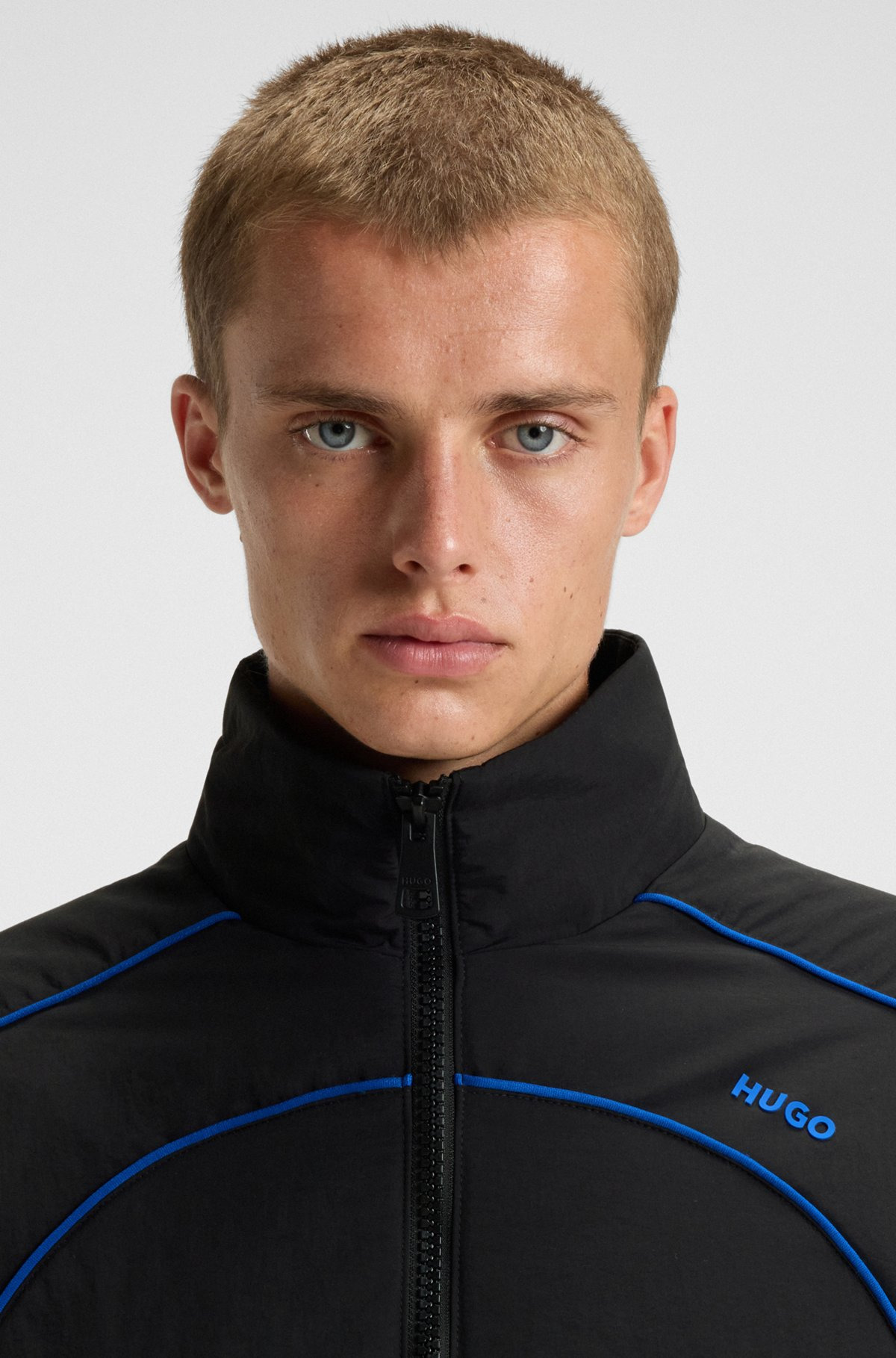 WATER-REPELLENT HALF-ZIP JACKET WITH CONTRAST PIPING - 5