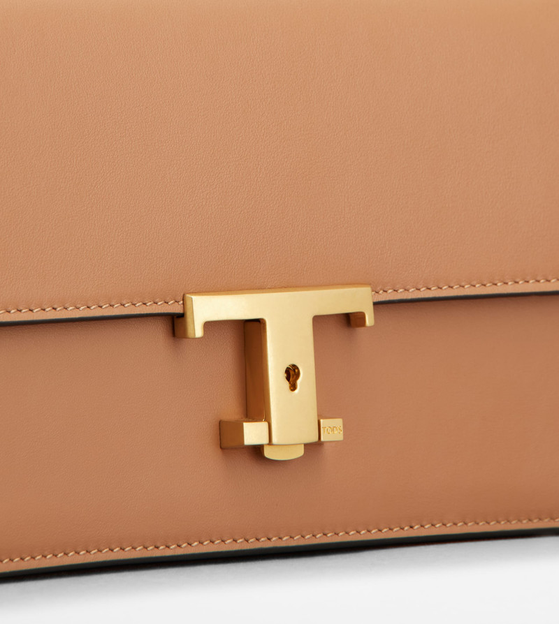 T TIMELESS FLAP BAG IN LEATHER MINI - BROWN 5