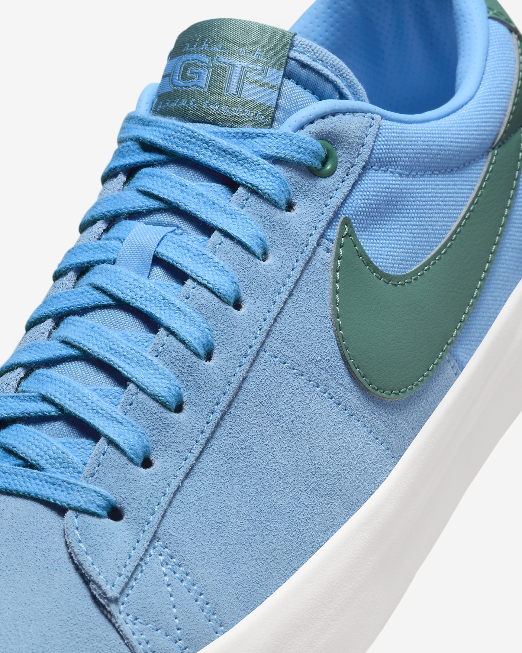 Nike SB Zoom Blazer Low Pro GT Skate Shoes - 7