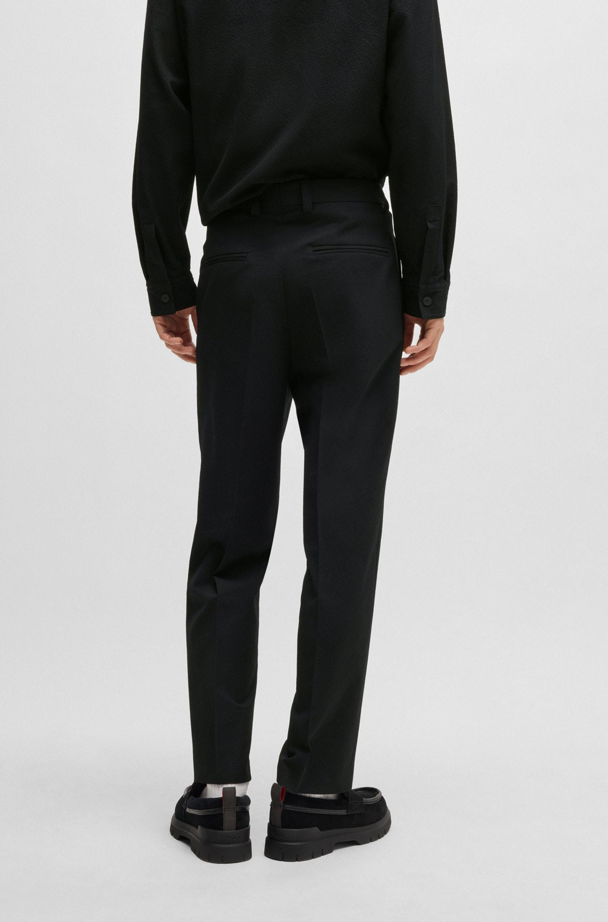 SLIM-FIT TROUSERS IN SEERSUCKER - 4