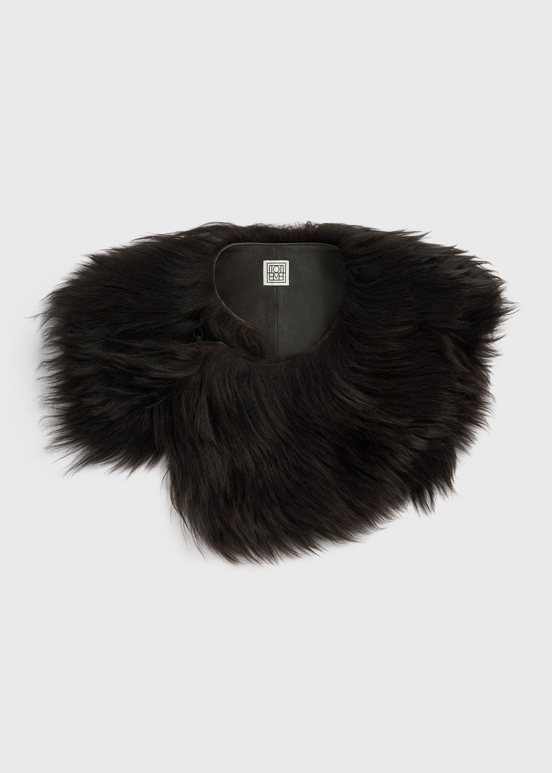 Silky shearling collar bark 1