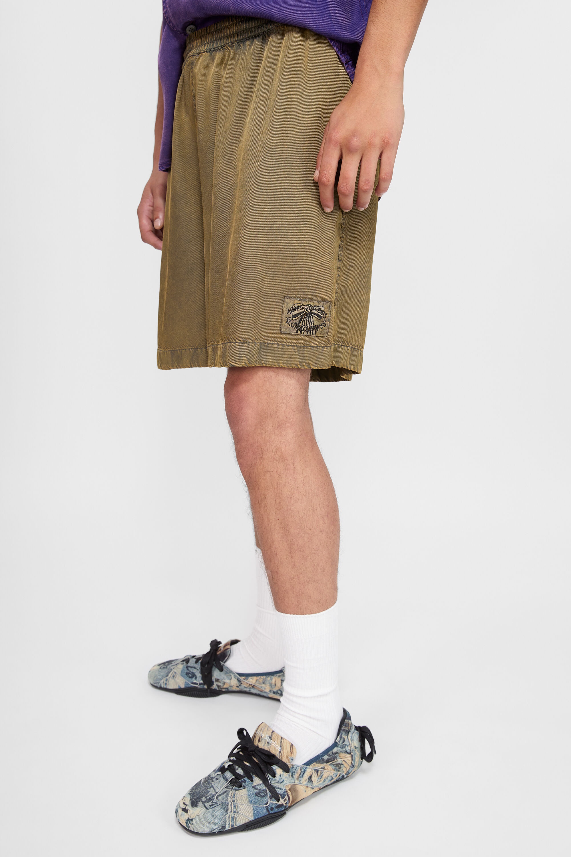 Garment-dyed shorts - Military green - 5
