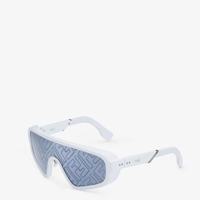 FENDI White sunglasses outlook