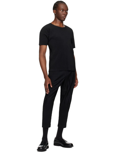 ISSEY MIYAKE Black Basics T-Shirt outlook
