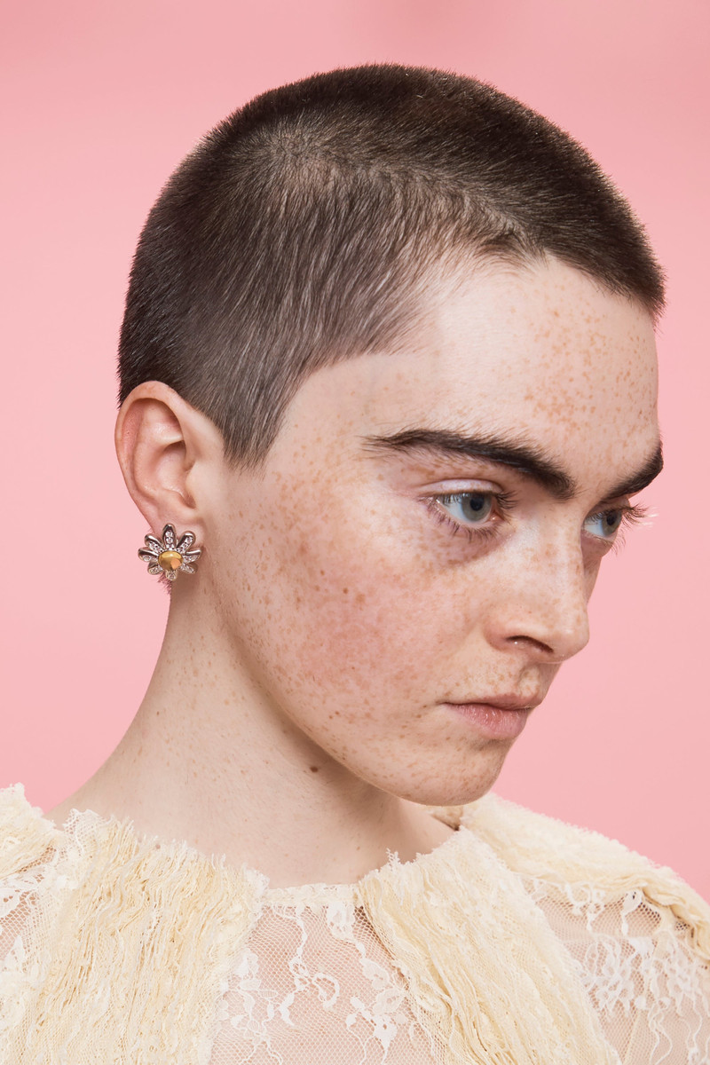 Collina Strada LEMON CHAMOMILE EARRING outlook