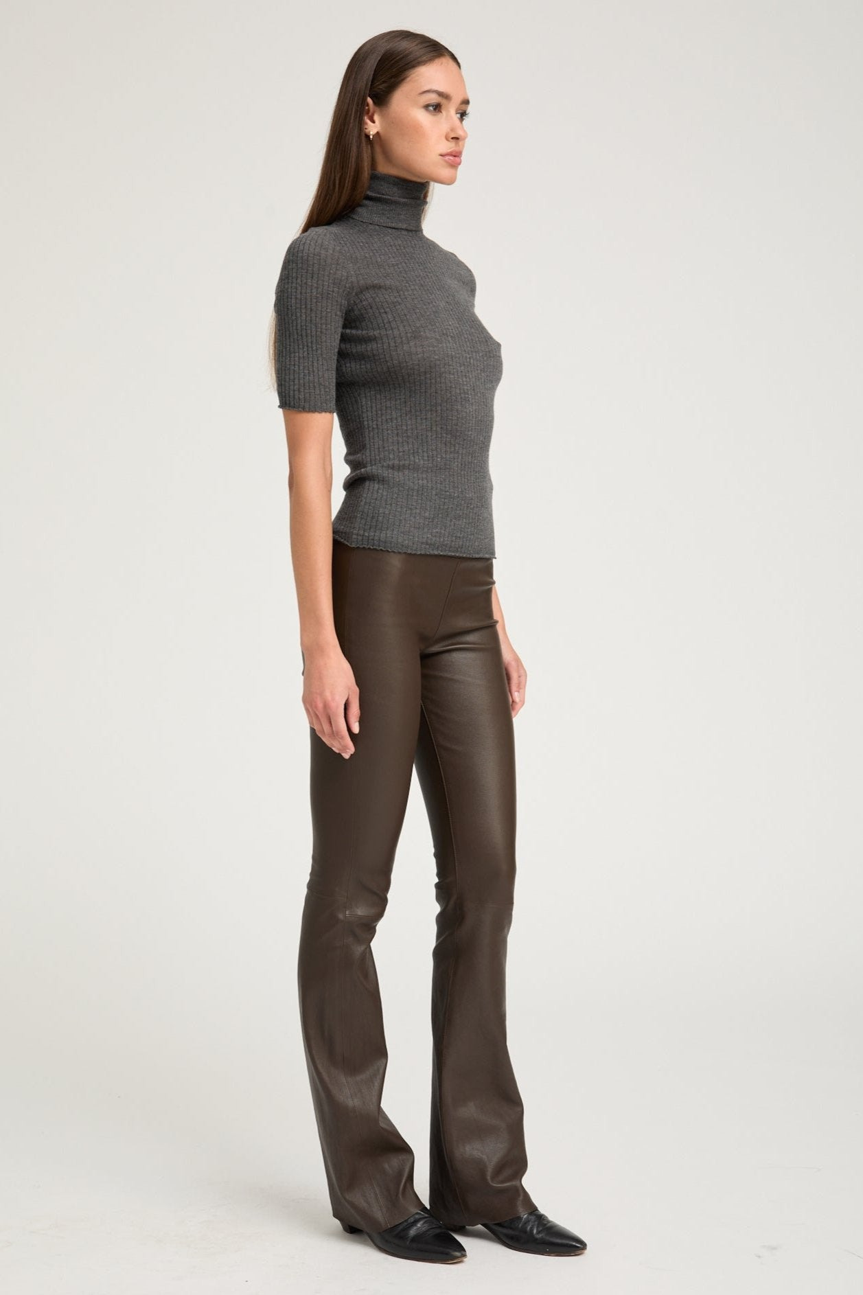 CHARCOAL CASHMERE TURTLENECK - 2