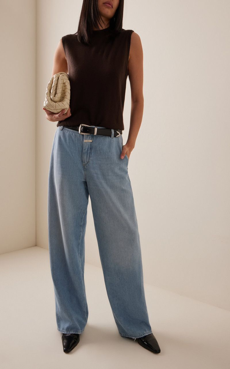 CLOSED Jurdy Stretch Low-Rise Straight-Leg Jeans light wash outlook