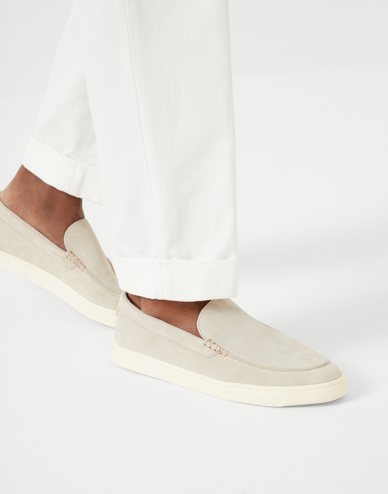 Chevron-effect suede loafers - 4