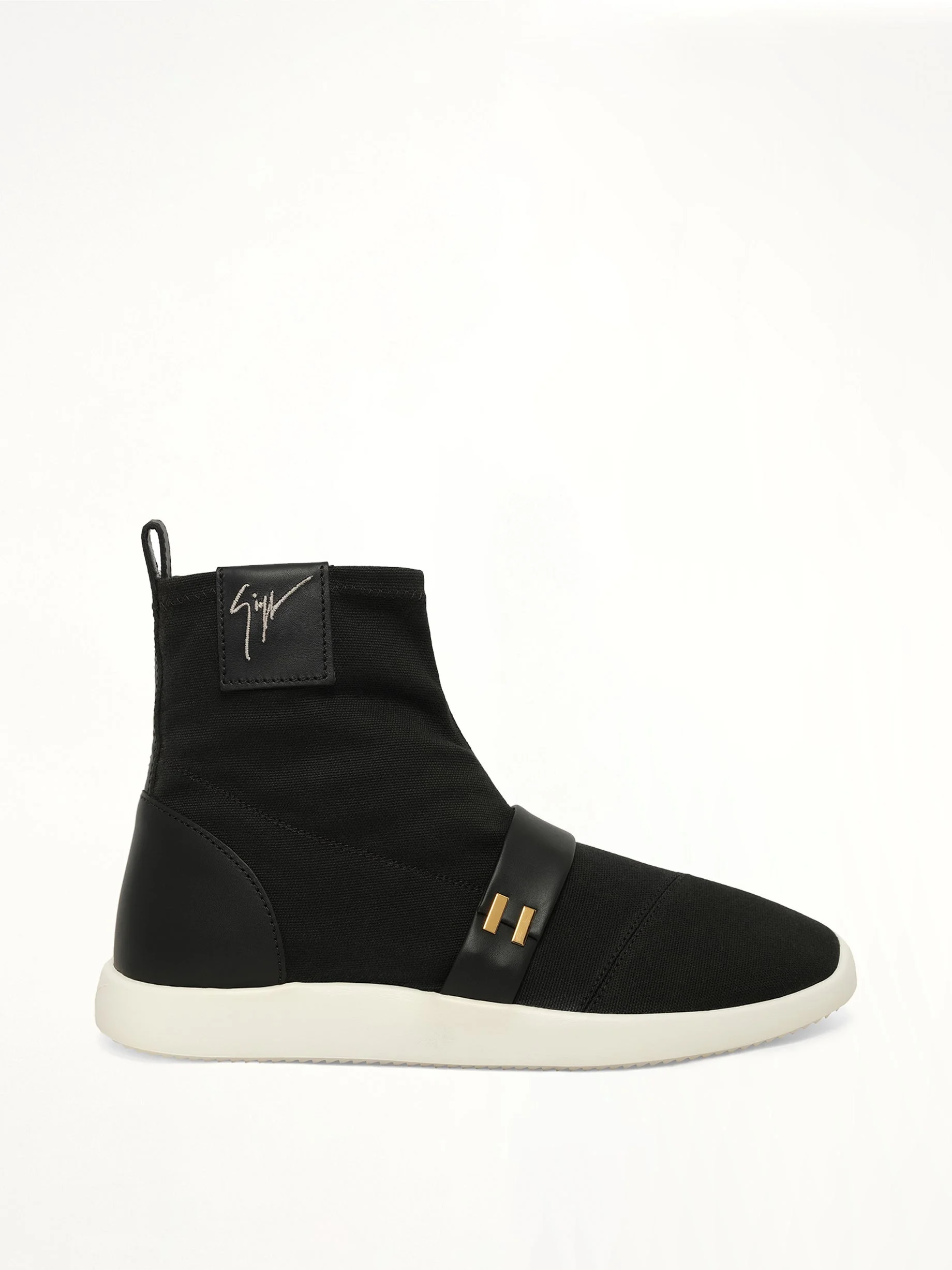 Hunt Sneaker in Black - 1