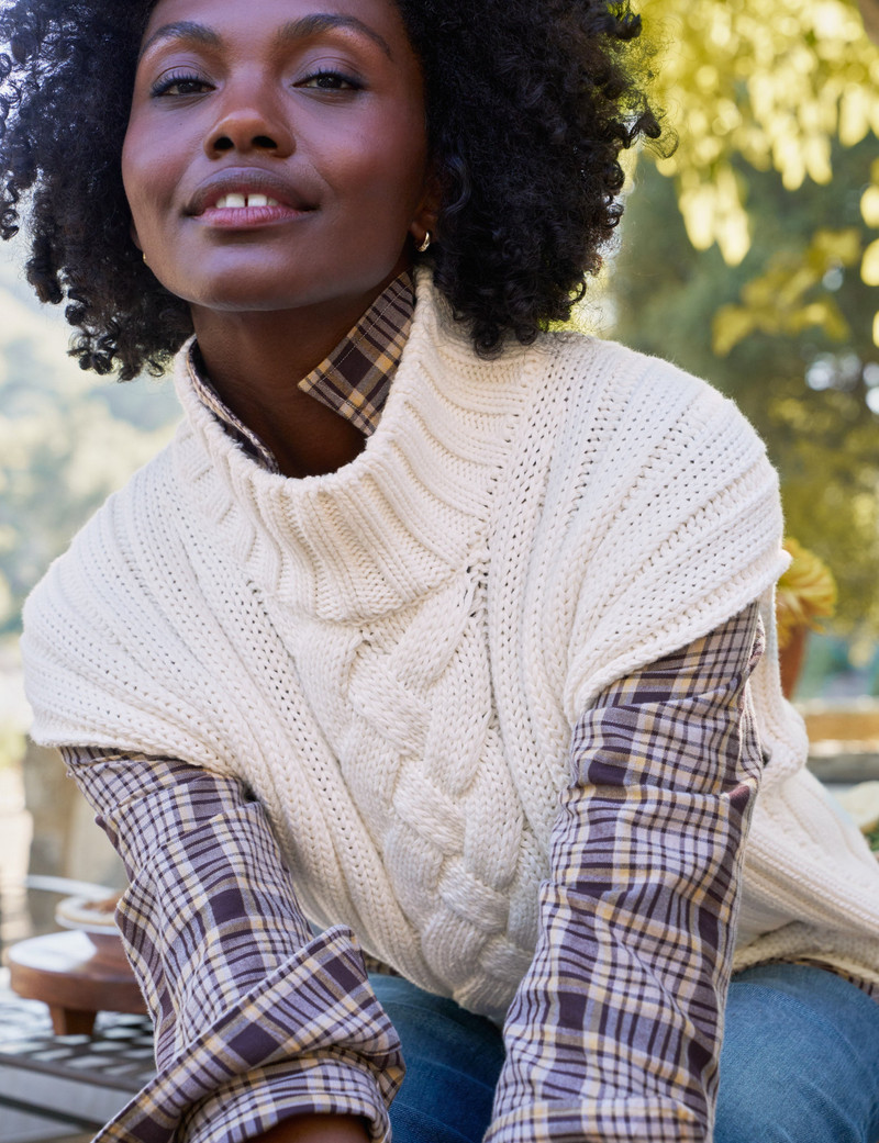 Cable Knit Vest 3