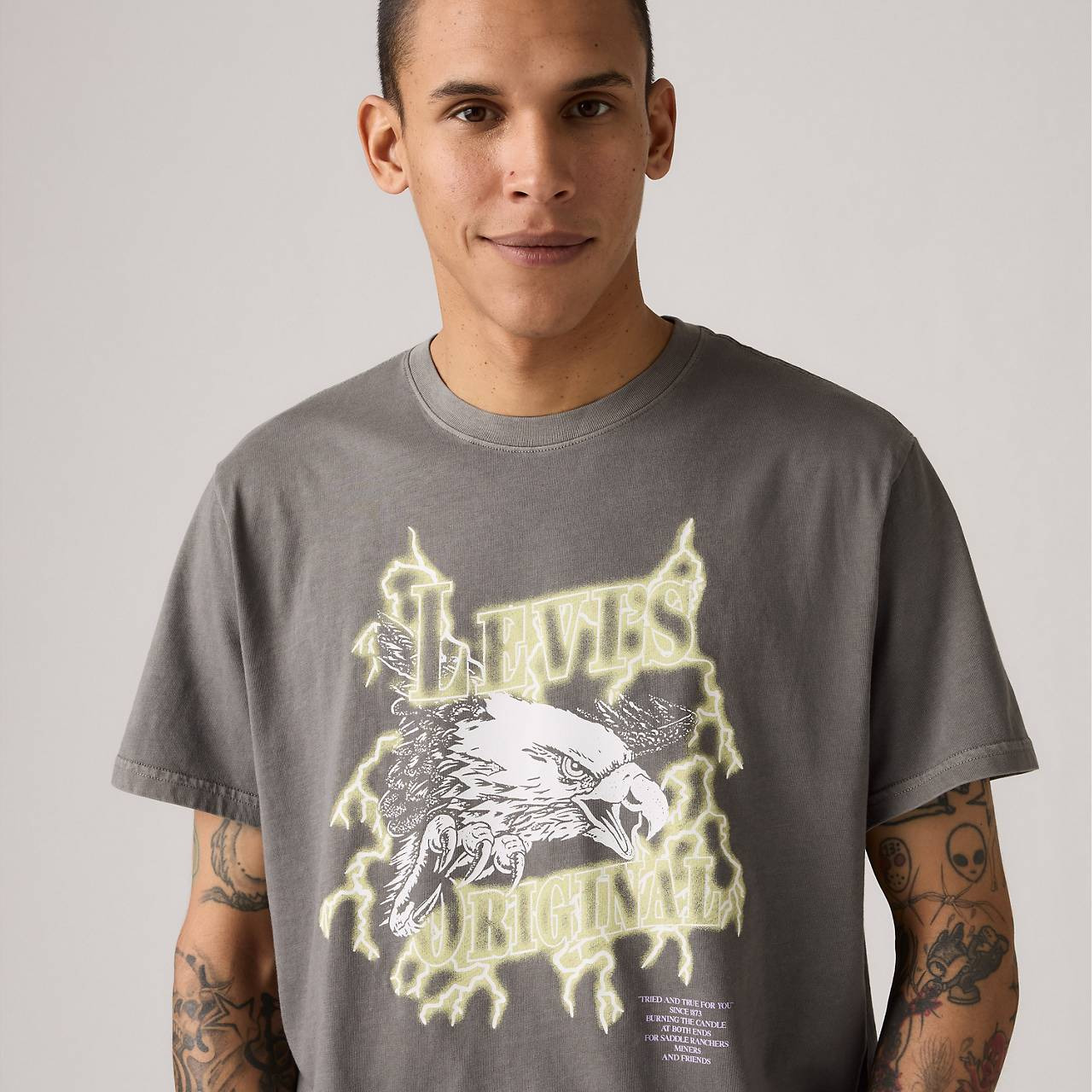 RELAXED FIT SHORT-SLEEVE GRAPHIC T-SHIRT - 5