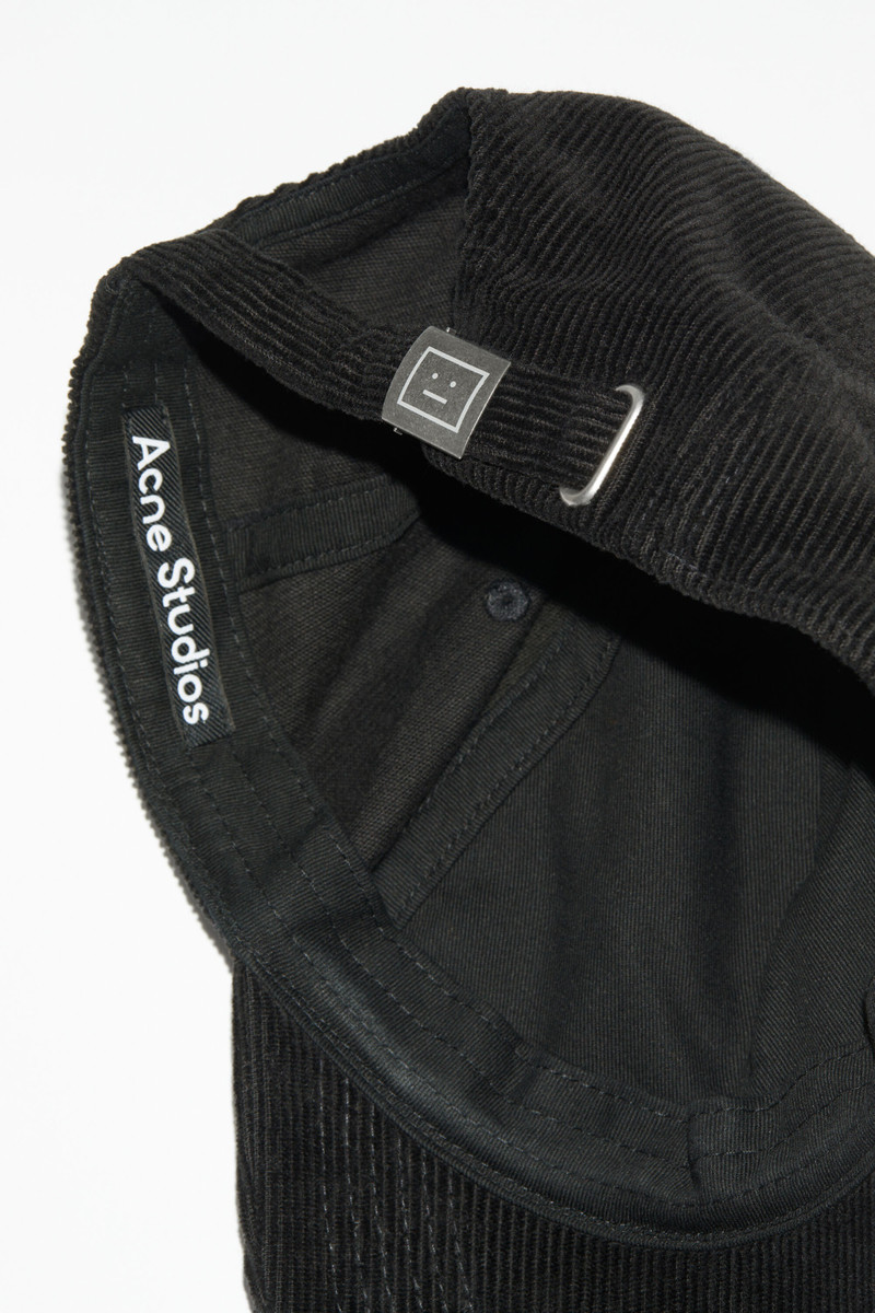 Micro Face patch cap - Black 5