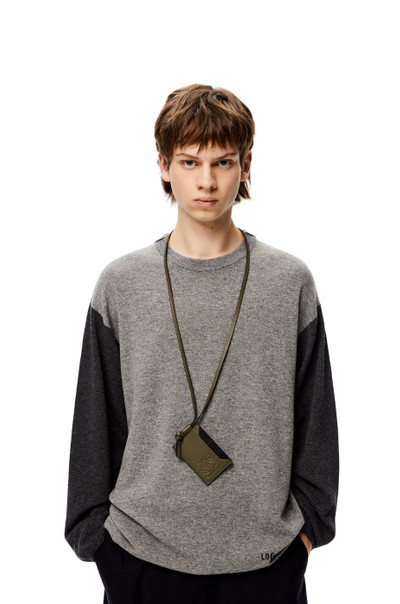 Loewe Plain cardholder necklace in classic calfskin outlook