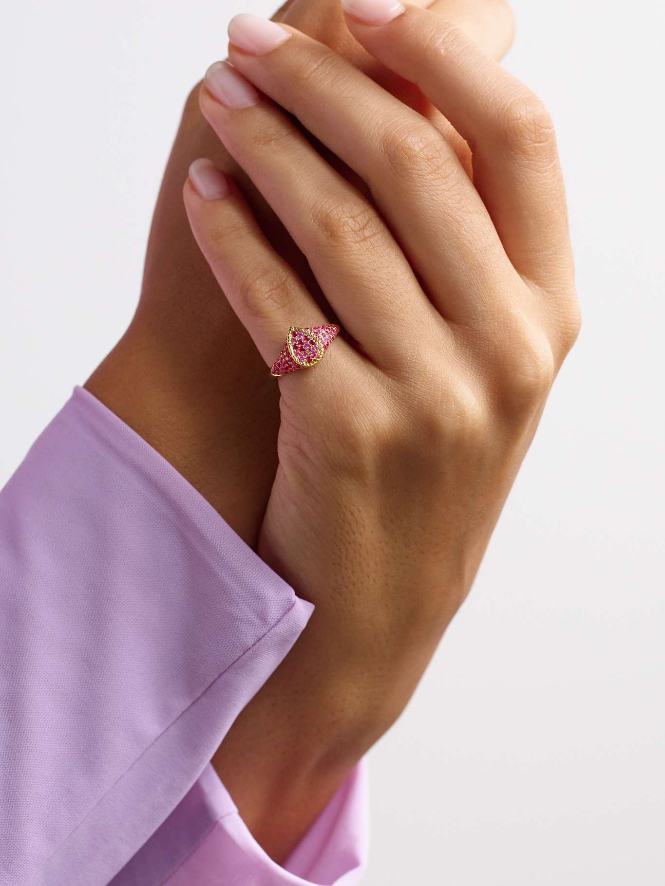 Baby Chevalière Poire 9-karat gold, ruby and sapphire signet ring Pink - 2