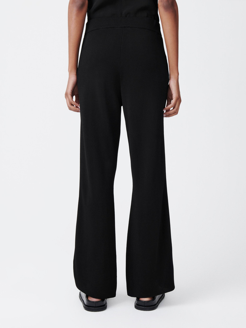Linna Pant 6