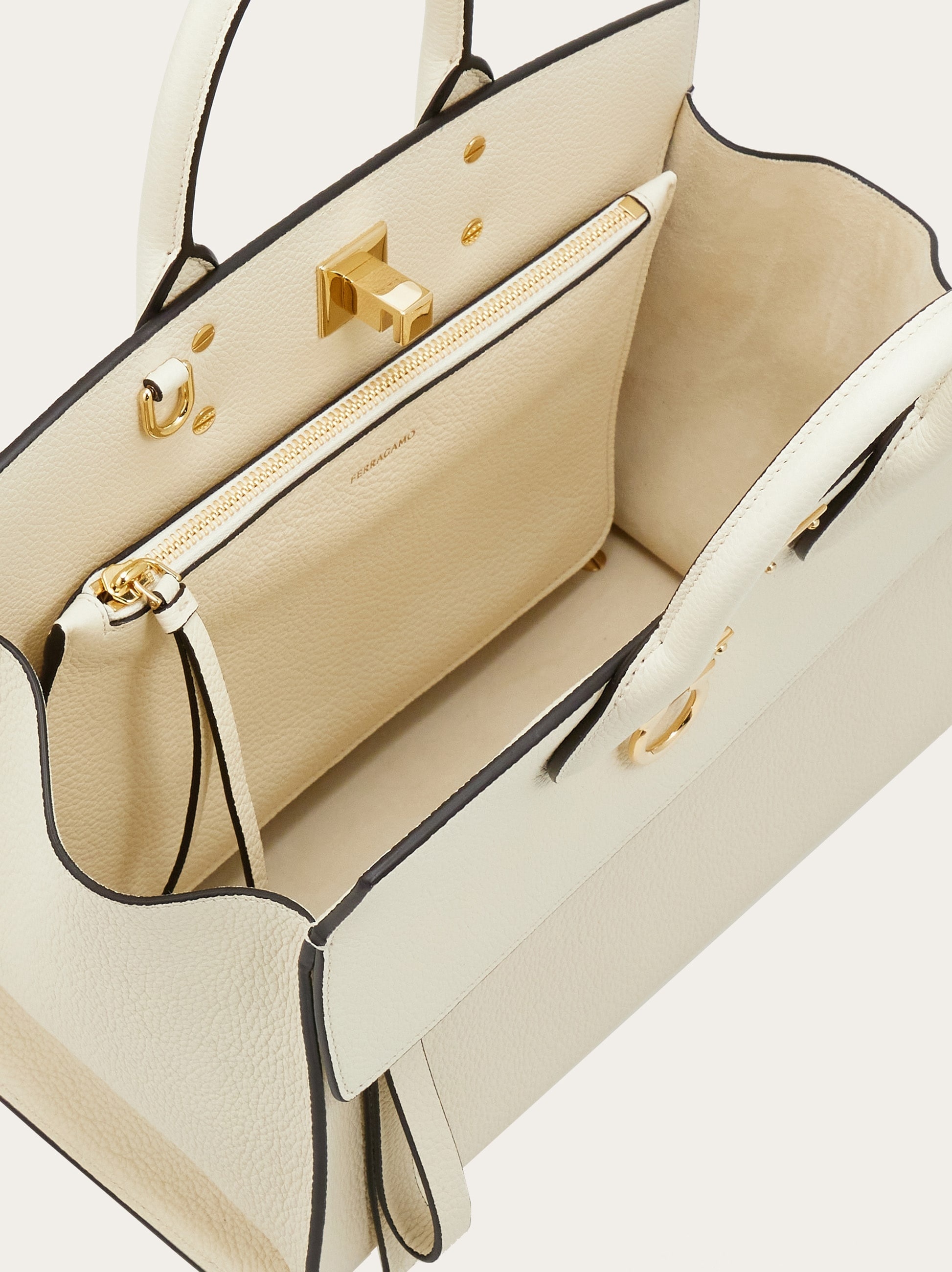 Ferragamo Studio Soft bag (S) - 6