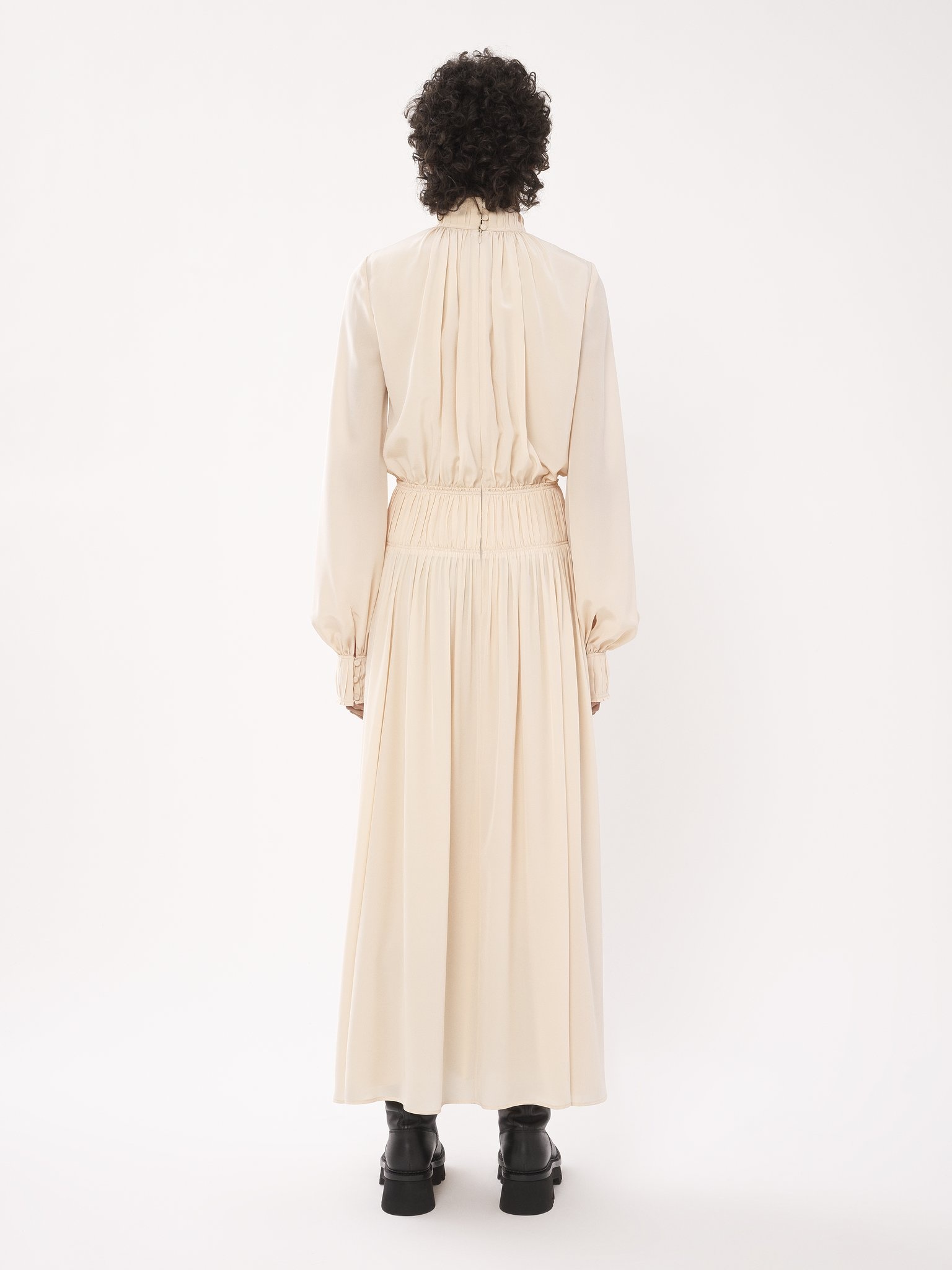 HIGH-NECK FLARE DRESS - 4