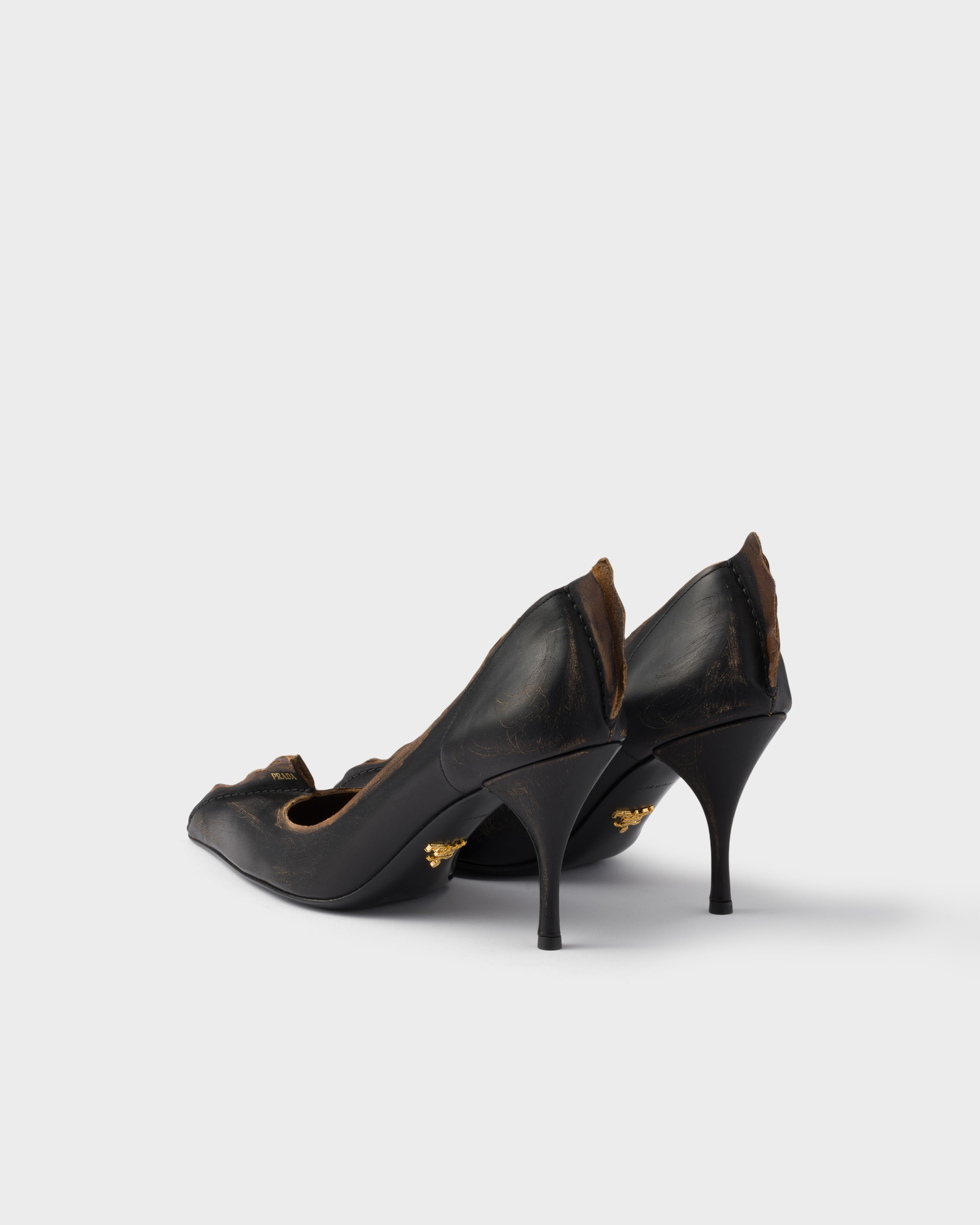 Antiqued leather pumps - 5