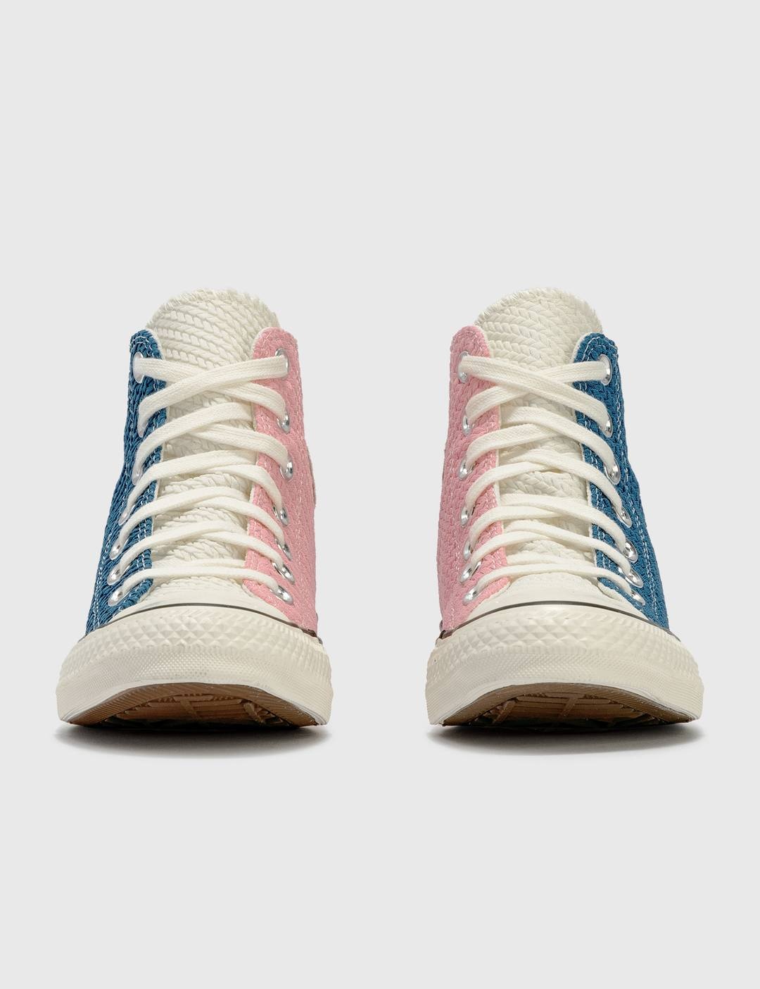 CHUCK TAYLOR ALL STAR - 4